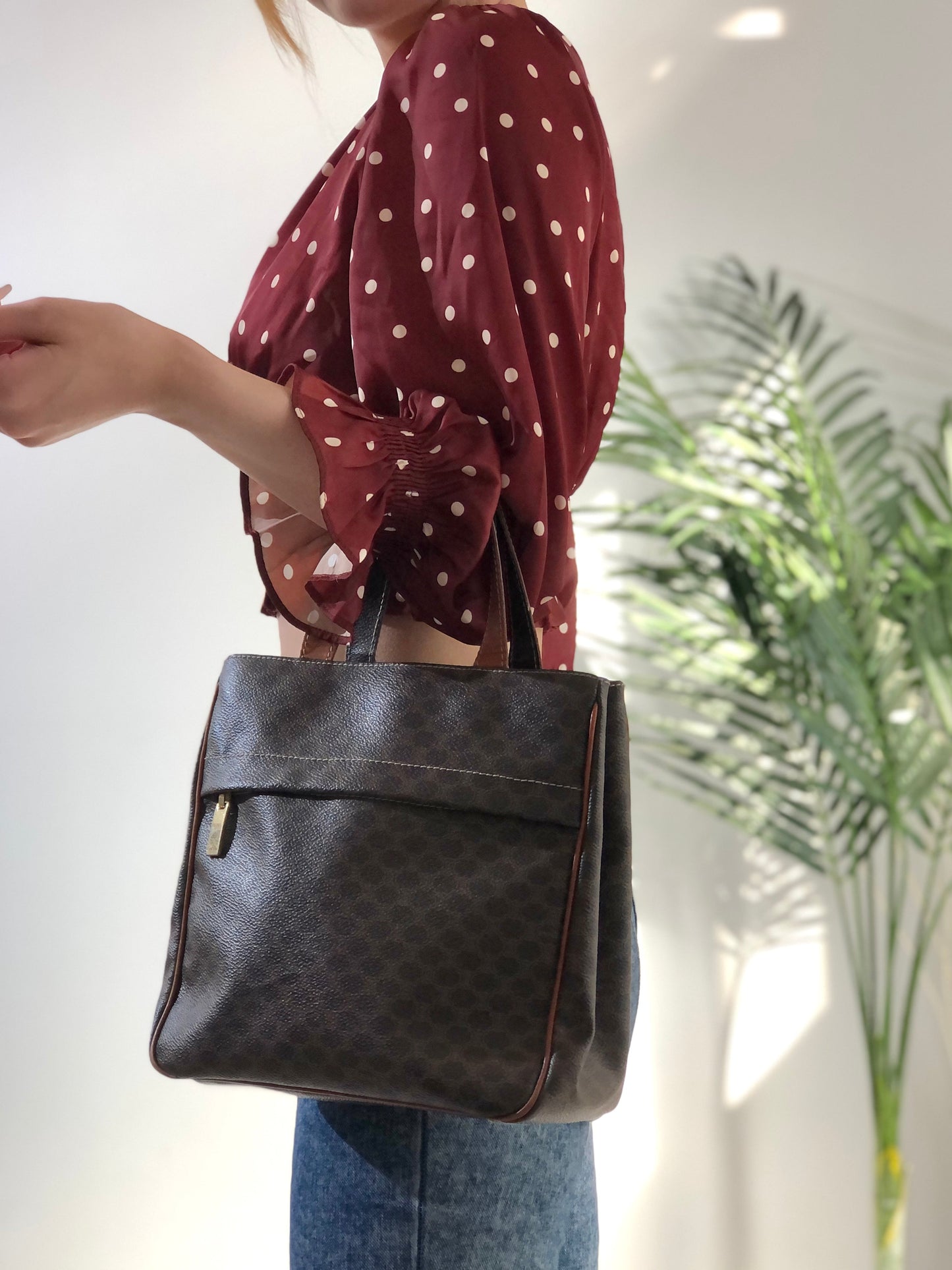 CELINE Celine Madameka PVC Leather Front Zipper Square Tote Bag Brown Vintage Old Celine mpgnga