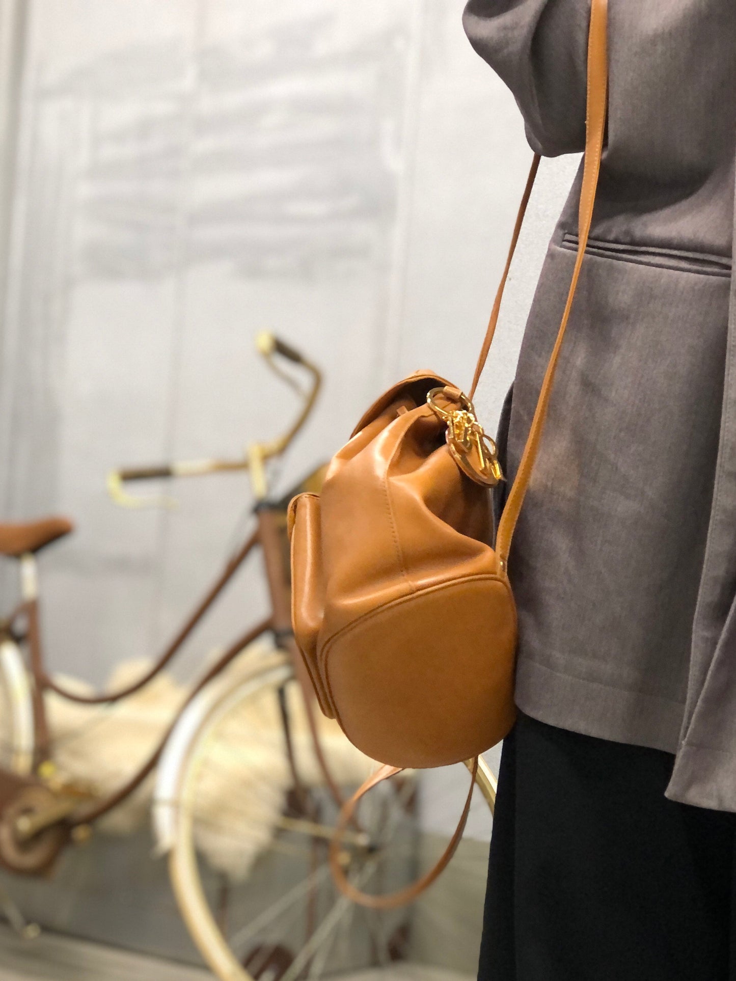 Christian Dior Drawstring Leather Backpack With Charm Camel Vintage ytmpx7