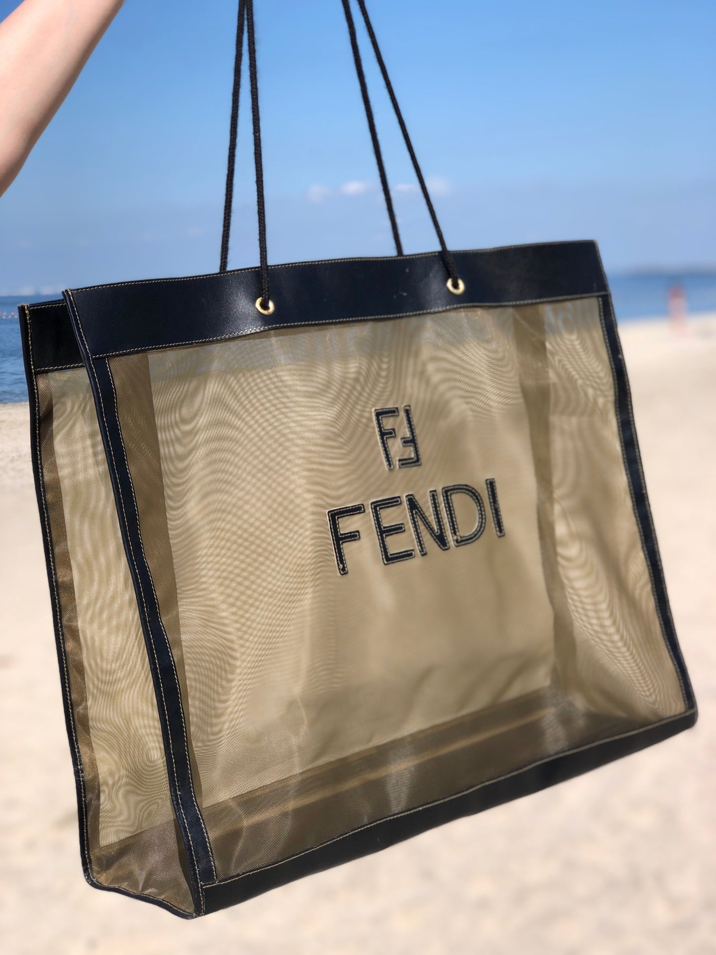 FENDI 標誌網格方形大號托特包黑色復古舊款 rcvsmr