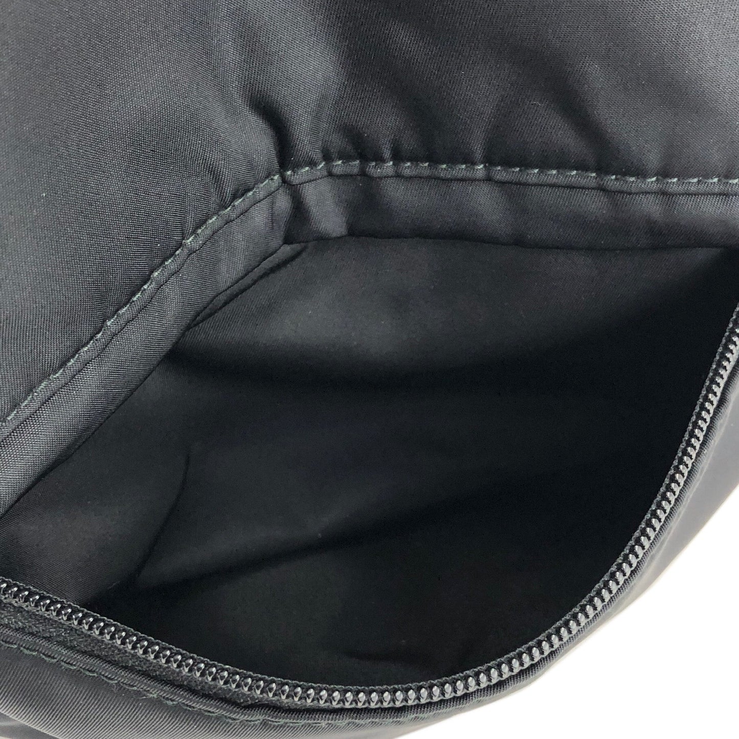 PRADA Sport Nylon Shoulder bag Black Vintage cjziis