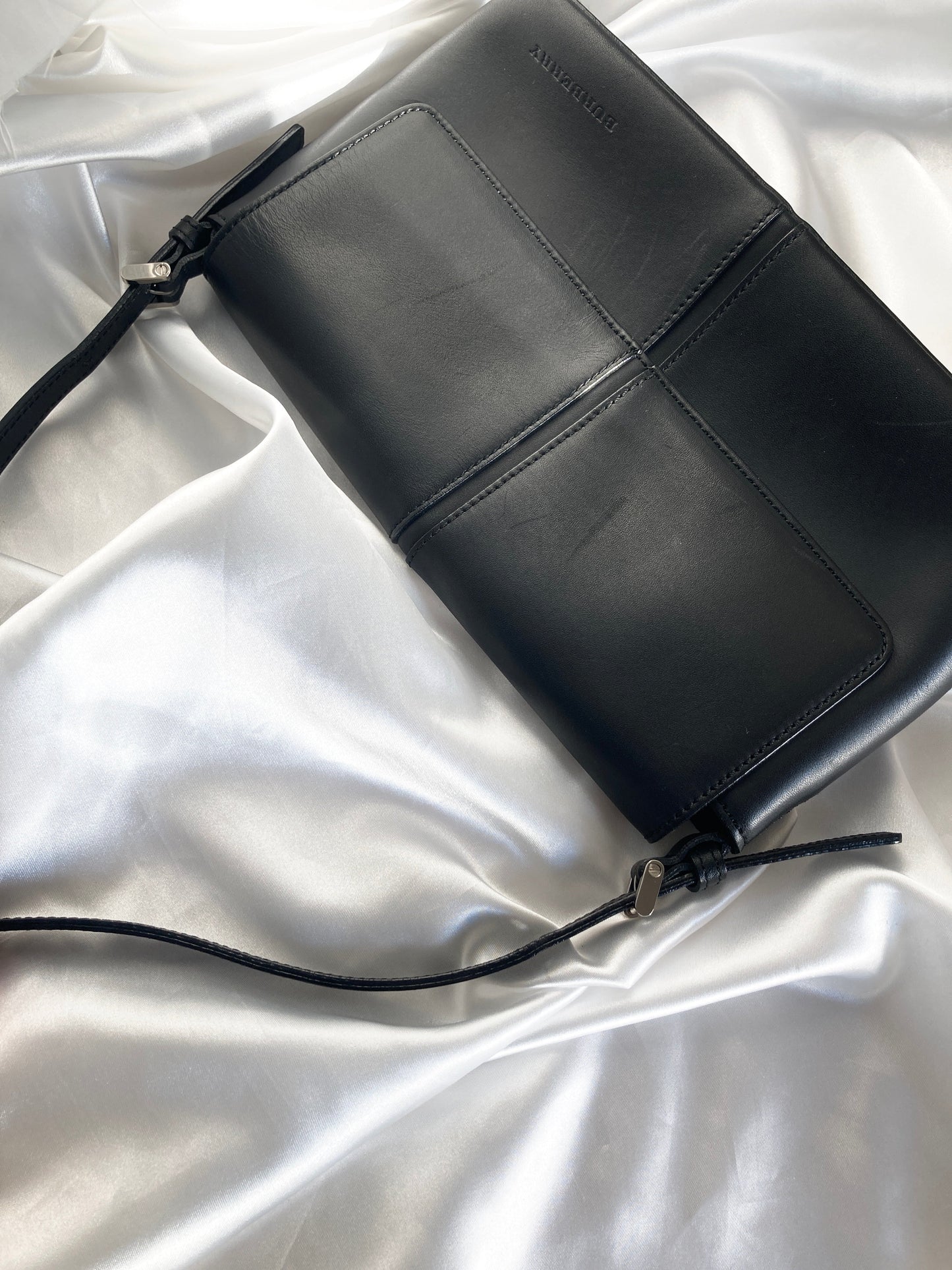 Burberrys Classic check Handbag Shoulder bag Black Vintage Old tsbz8h