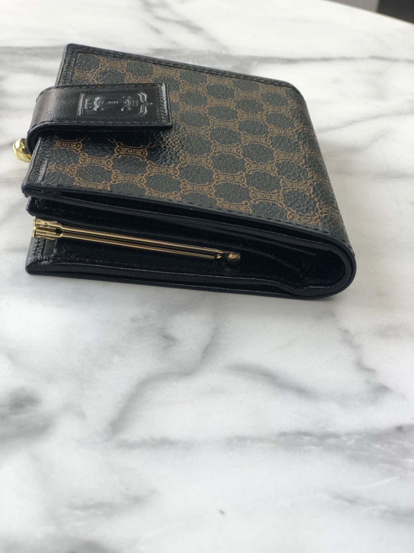 CELINE Wallet Macadam Blason Black ggcuyr
