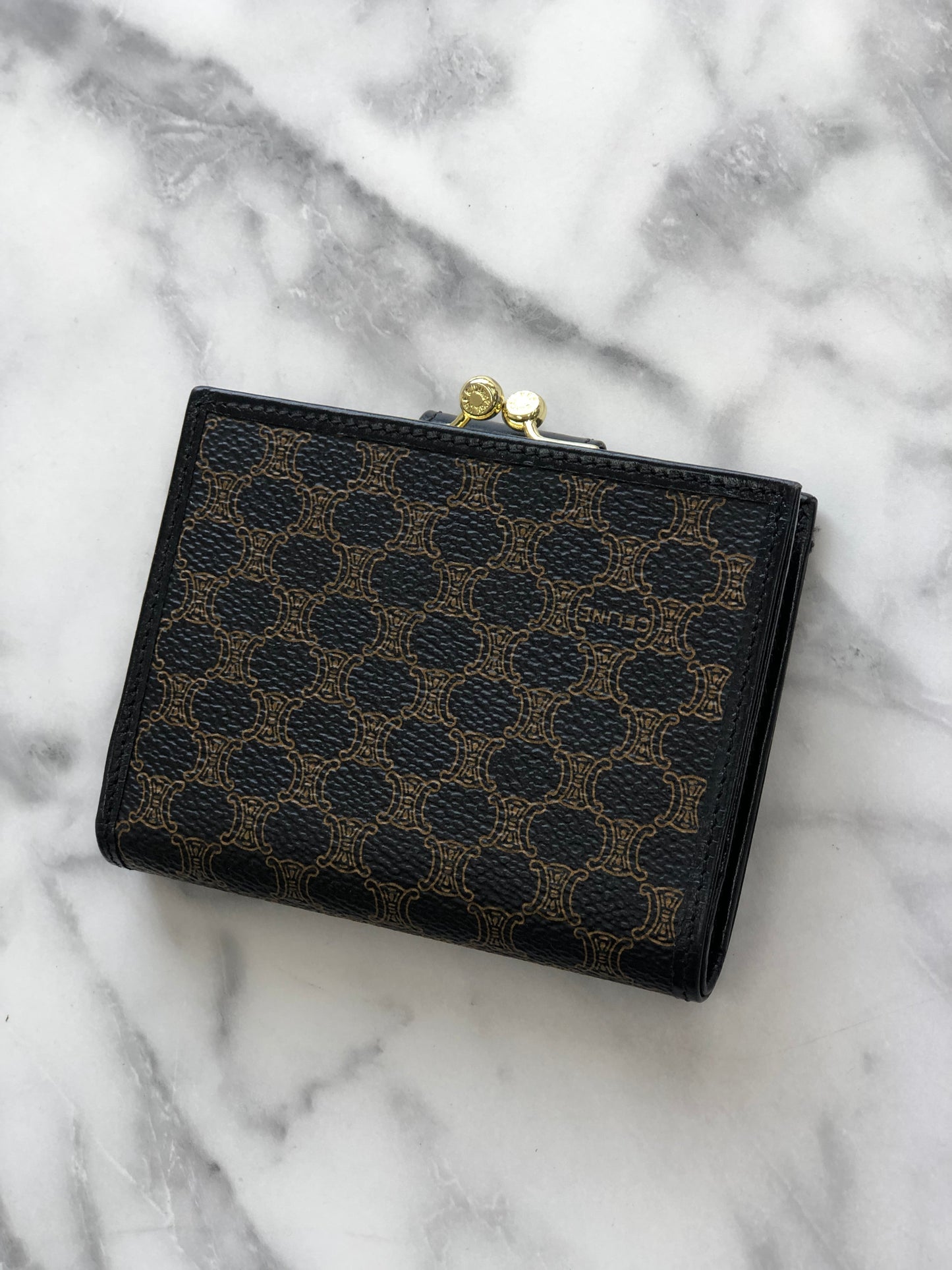 CELINE Wallet Macadam Blason Black ggcuyr