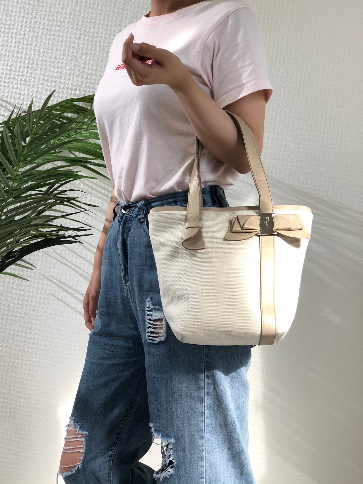 Salvatore Ferragamo Vala Ribbon Canvas Handbag Totebag Beige Vintage Old gcyi7z
