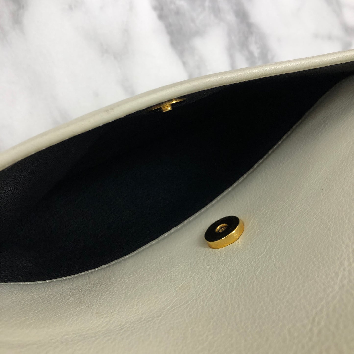Christian Dior CD logo Leather handbag White Vintage jnzf2z
