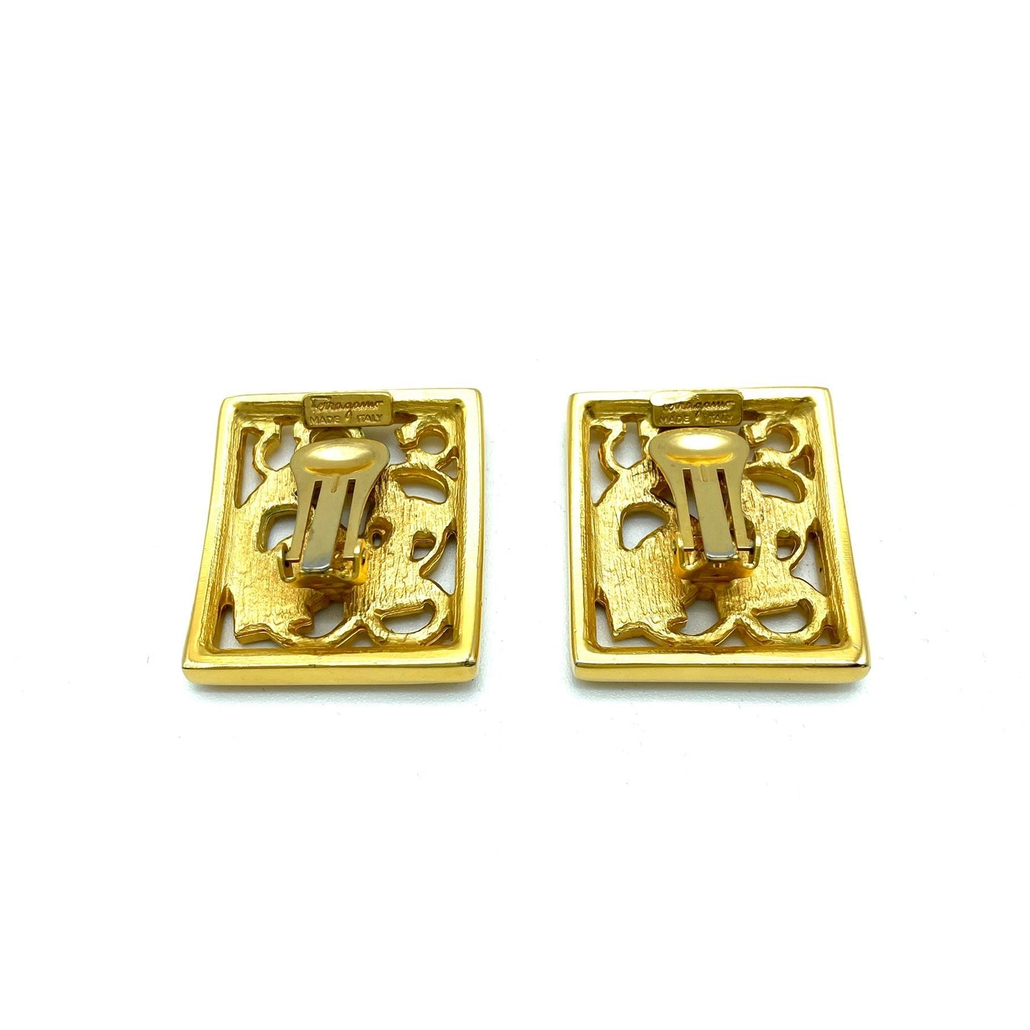 Salvatore Ferragamo Gancini Vala metal fittings square earrings gold vintage old cz3c57
