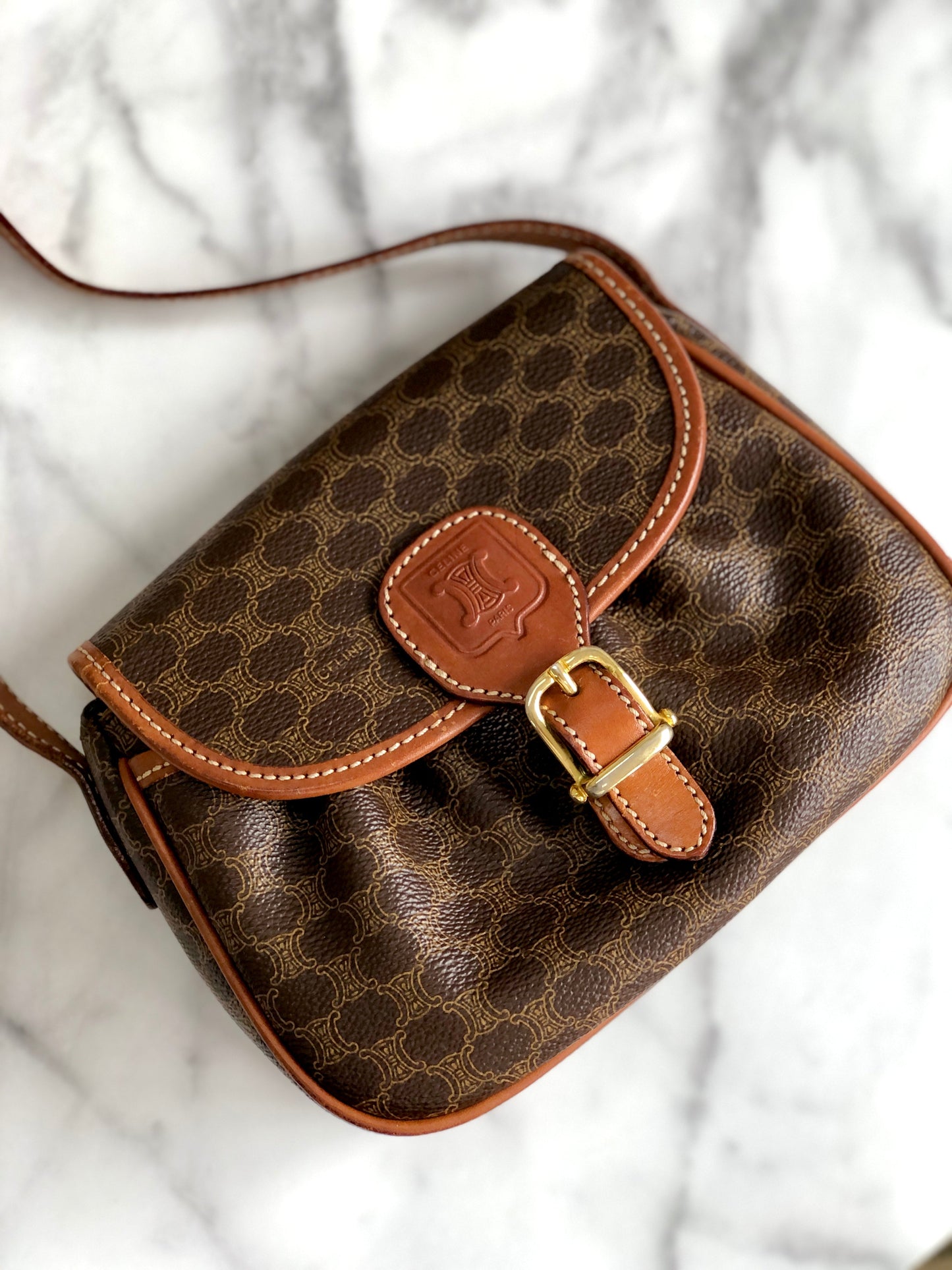 CELINE Blason Buckle Shirring Shoulder bag Brown Vintage Old CELINE gk6gfz