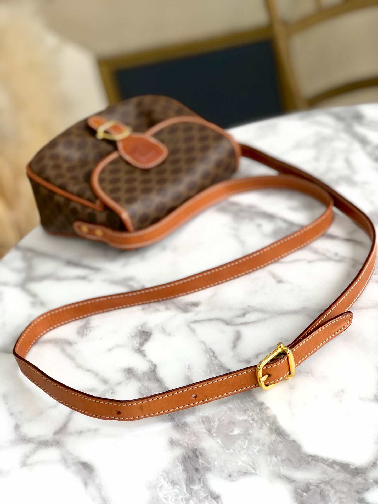 CELINE Blason Buckle Shirring Shoulder bag Brown Vintage Old CELINE gk6gfz