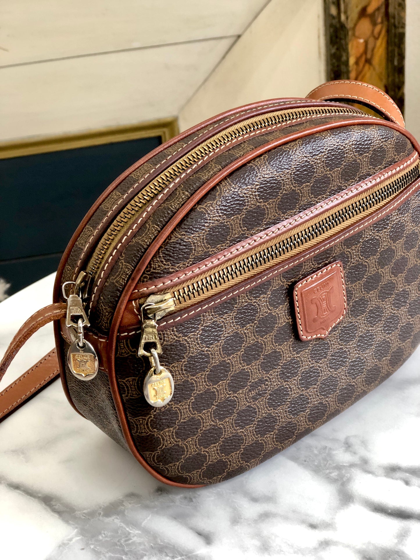 CELINE Macadam Blason Round Shoulderbag Brown Vintage Old celine tf7mng