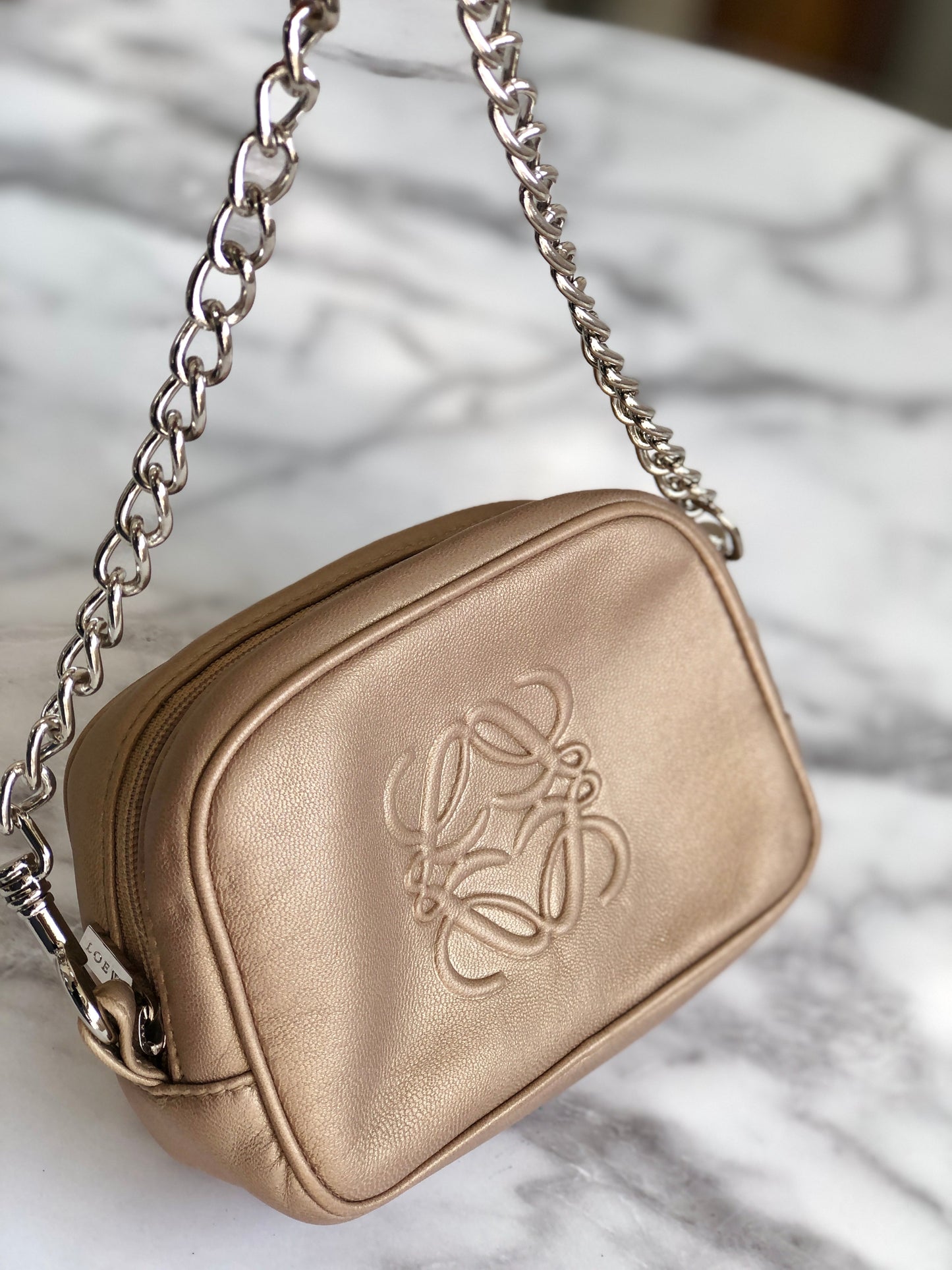 LOEWE Anagram Chain Mini bag Pouch Metallic Beige Vintage Old e8gsyh