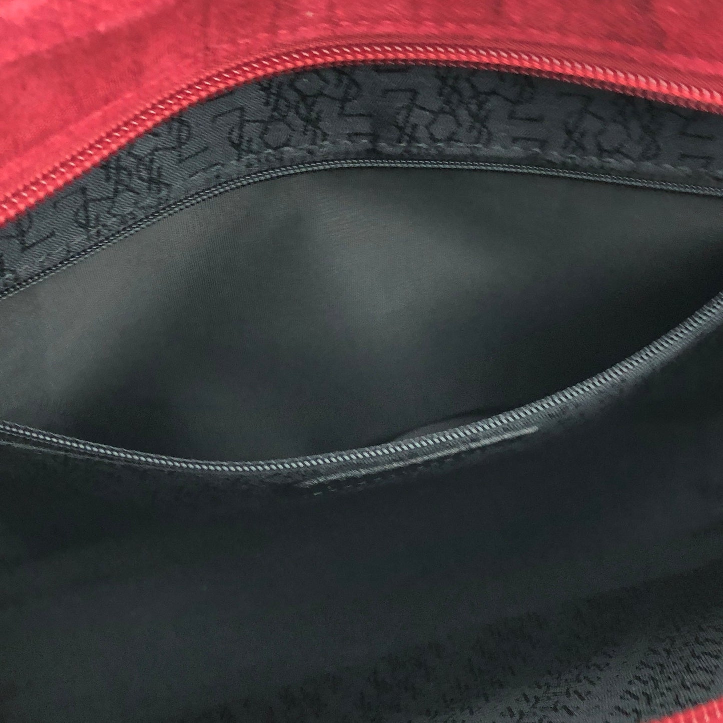 Yves Saint Laurent Cut out Studs Suede Totebag Shoulder bag Red YSL Vintage Old 6bjv2e