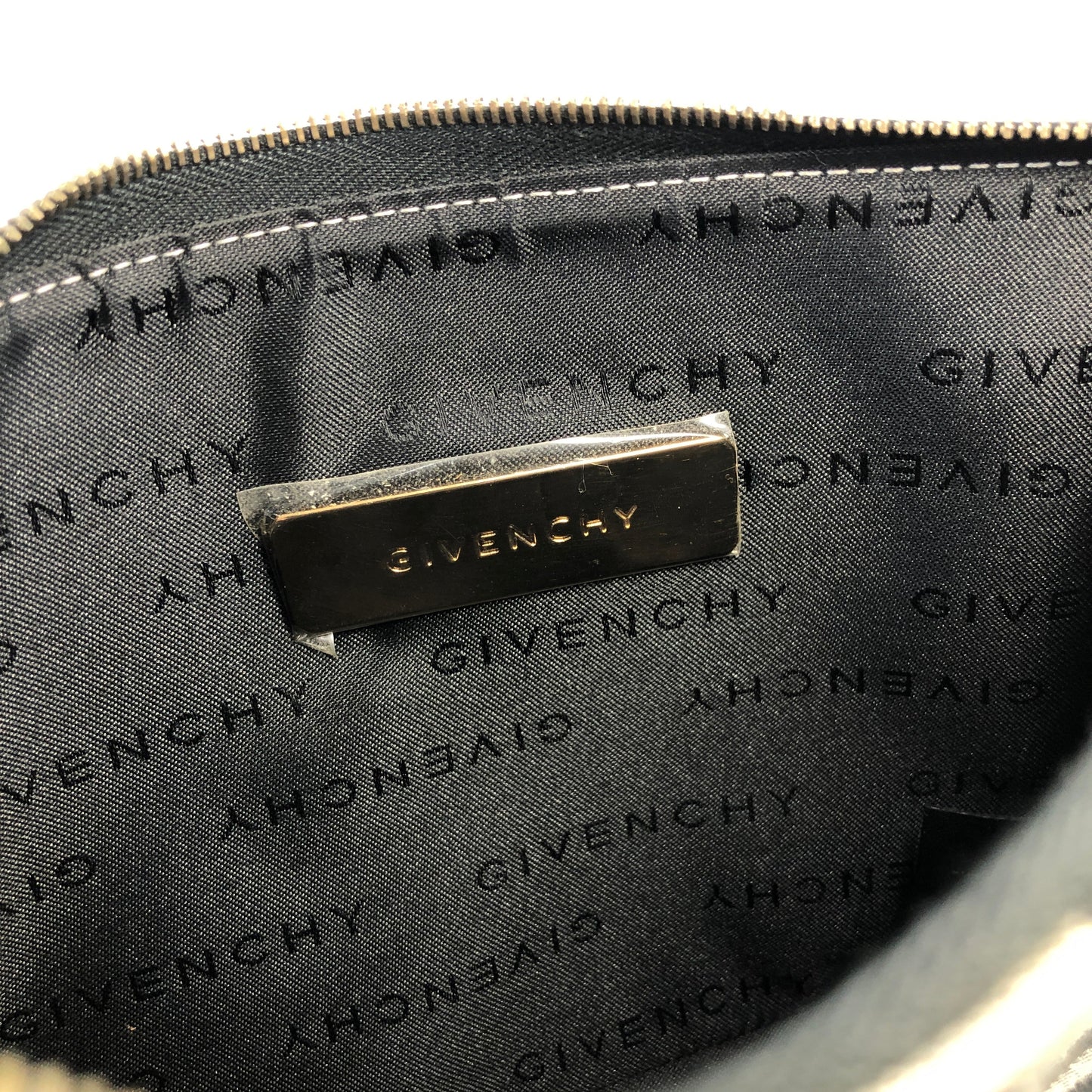 GIVENCHY 字母標誌帆布流浪包手袋黑色復古舊 3yxbf7