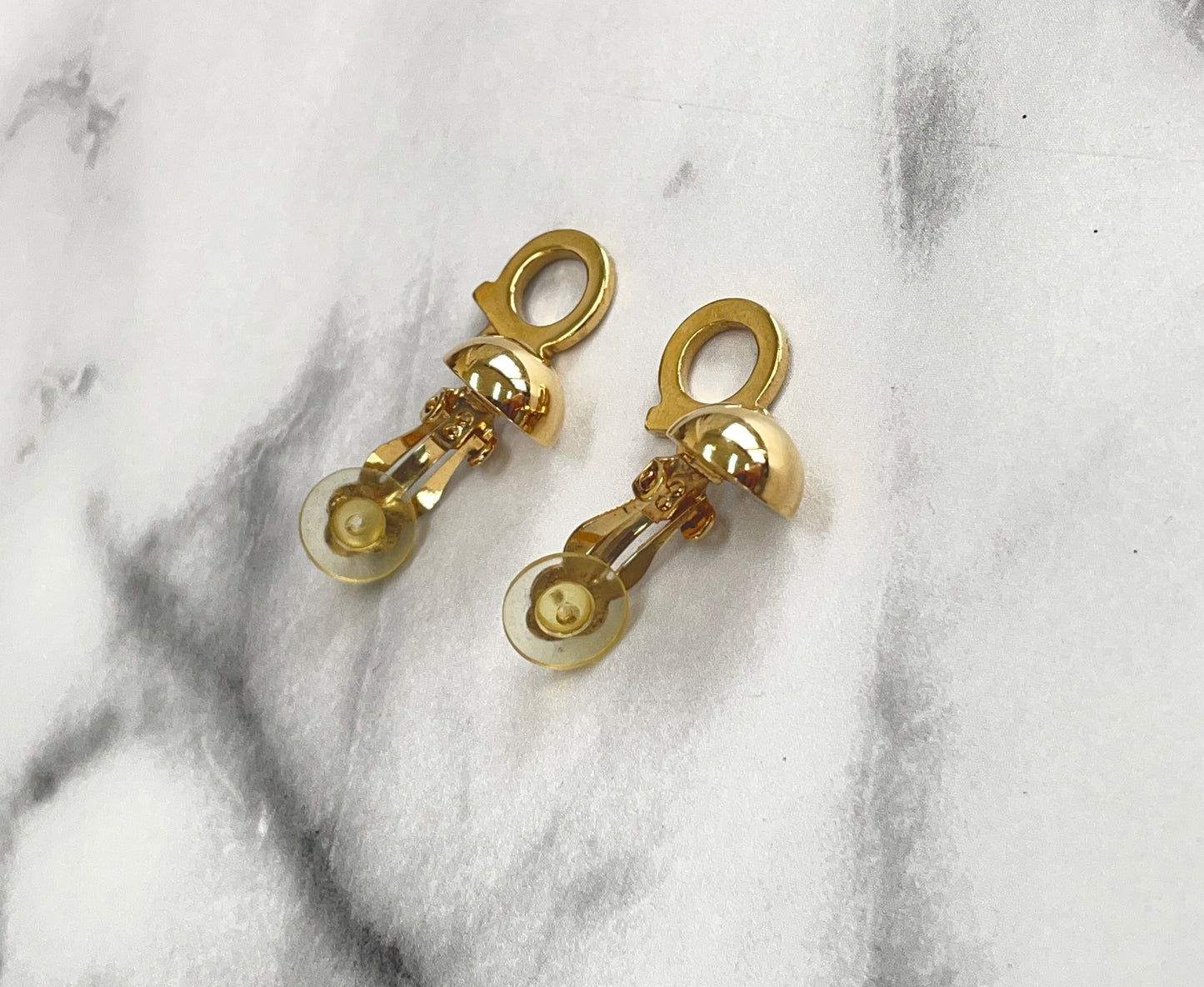Salvatore Ferragamo Gancini Earrings Gold Vintage Old btjx7y