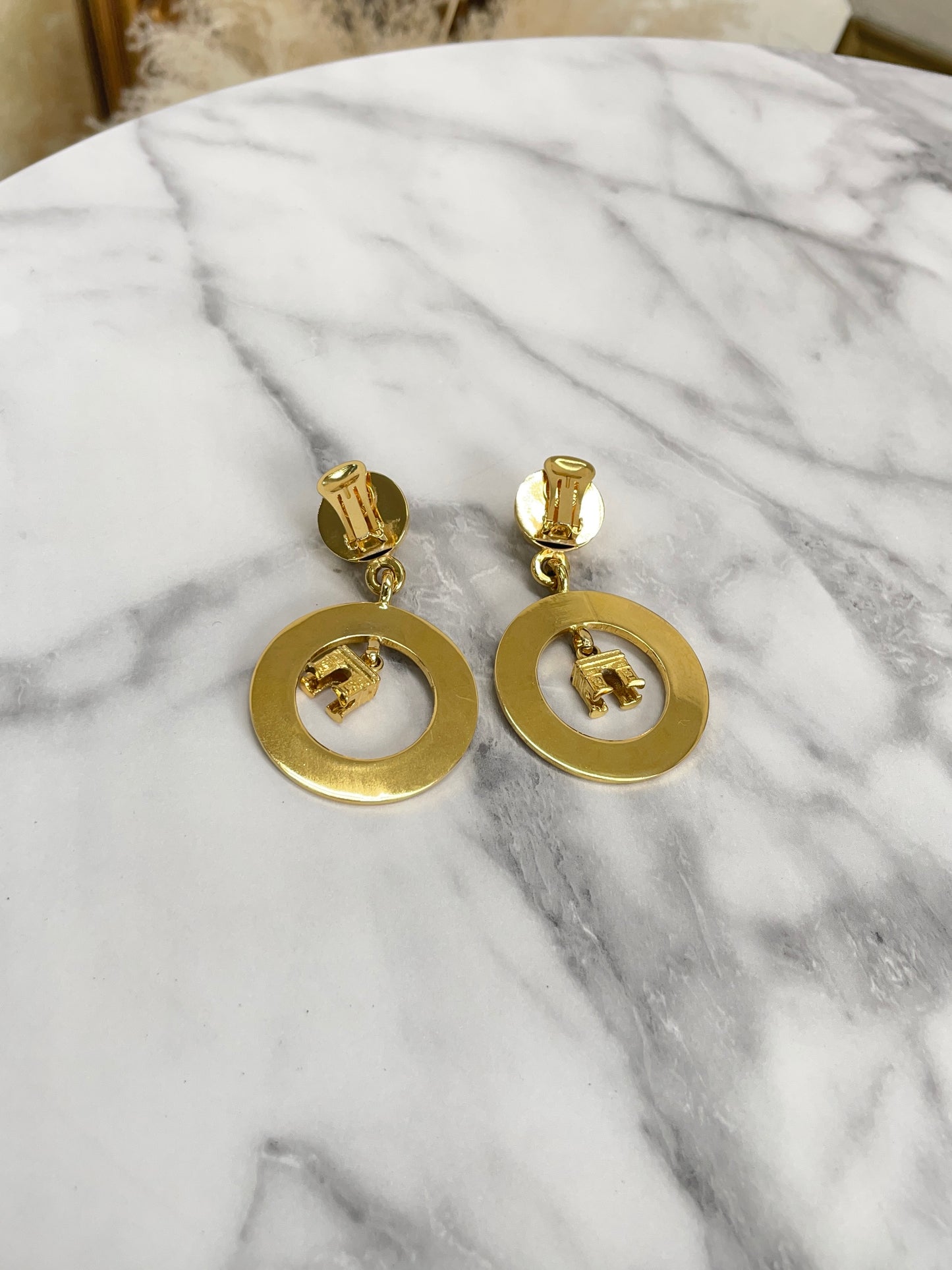 CELINE Starball Logo Circle Arc de Triomphe earring 5z8565