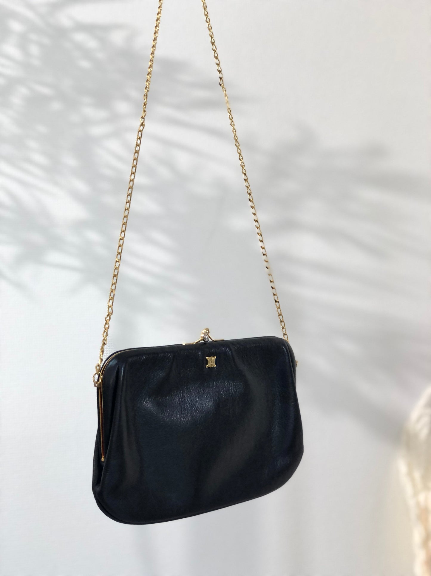 CELINE Shoulder bag Triomphe Clasp Black vintage Old Celine v4ach7