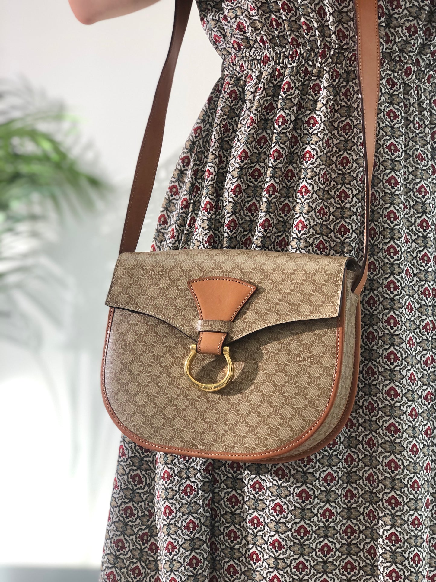 CELINE Macadam Gancini Crossbody Shoulder bag Beige Vintage kx4dhy