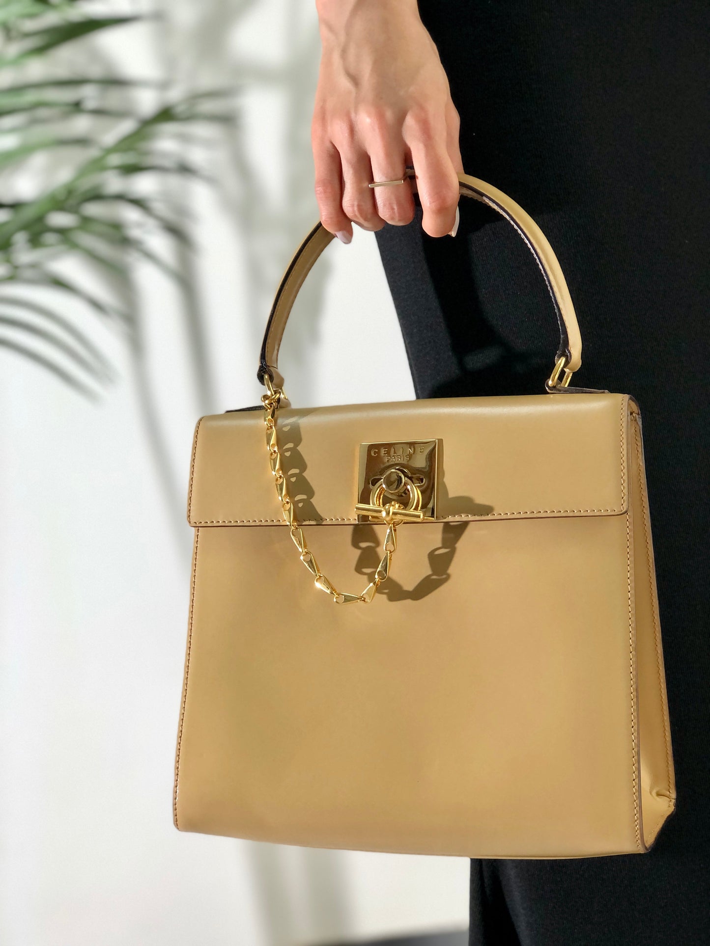 CELINE Toggle Clasp Chain Handbag Beige Vintage Old Celine mg644i