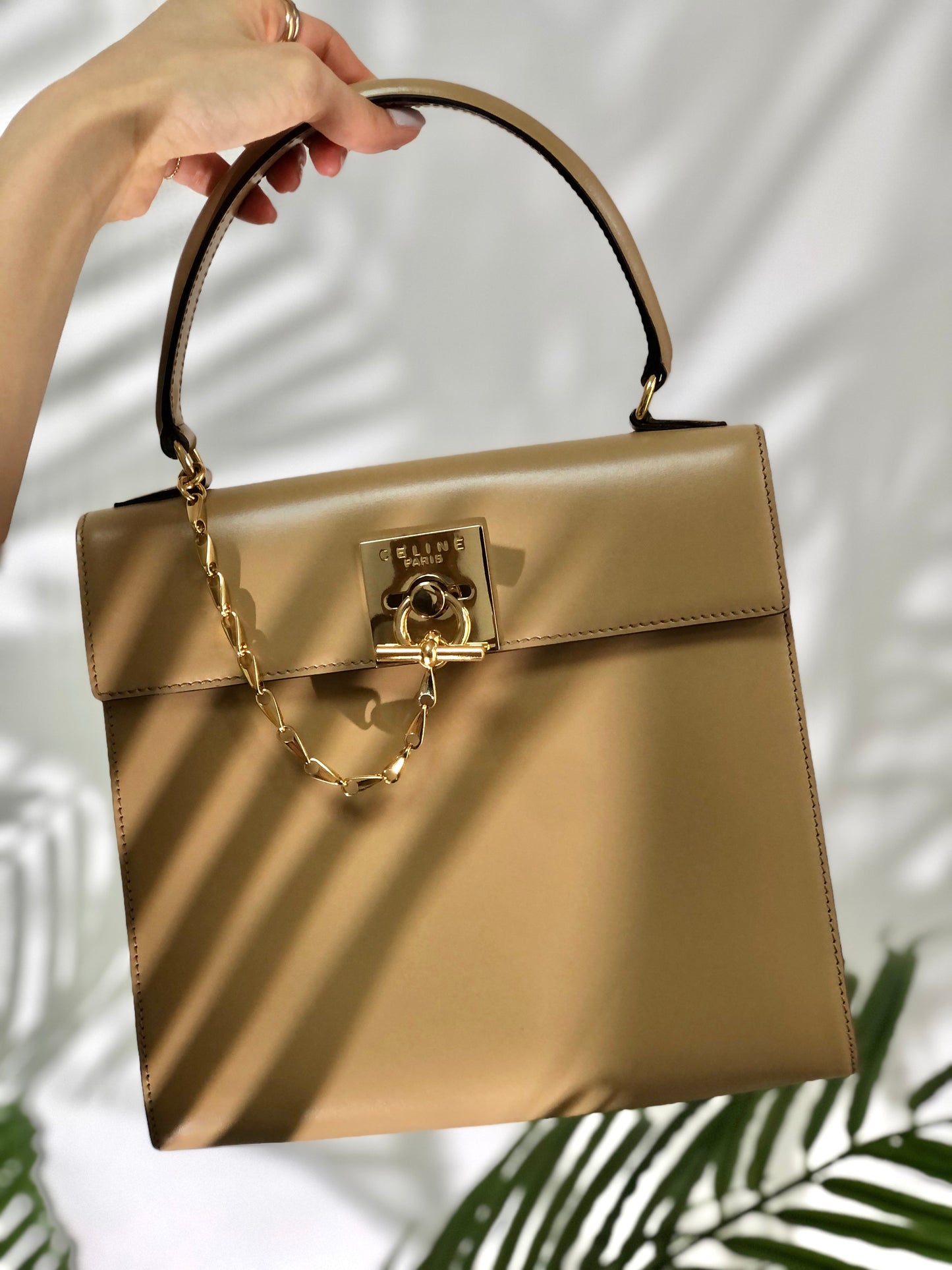 CELINE Toggle Clasp Chain Handbag Beige Vintage Old Celine mg644i
