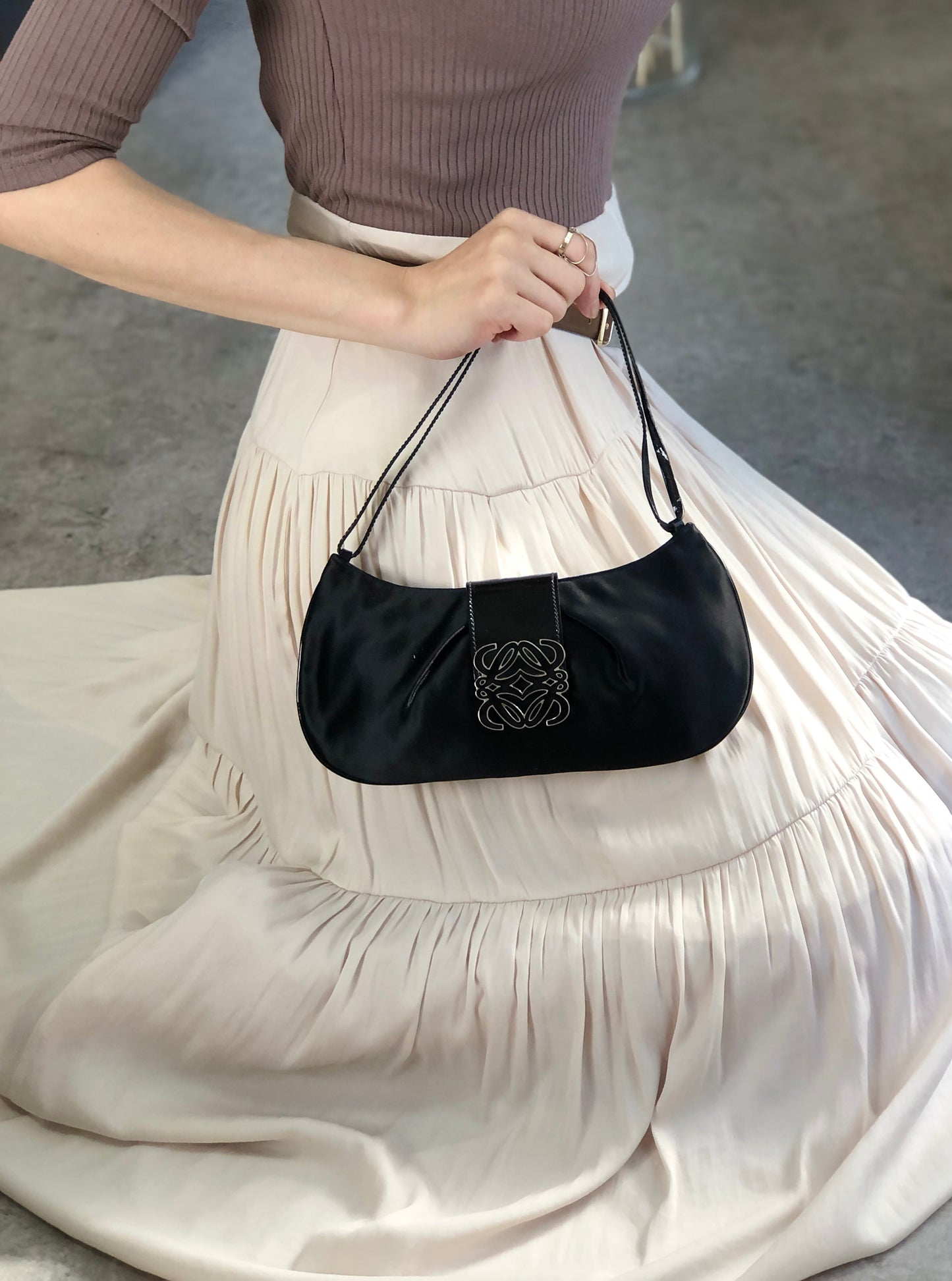 LOEWE Anagram Logo Small Handbag Black Vintage 3tugtm