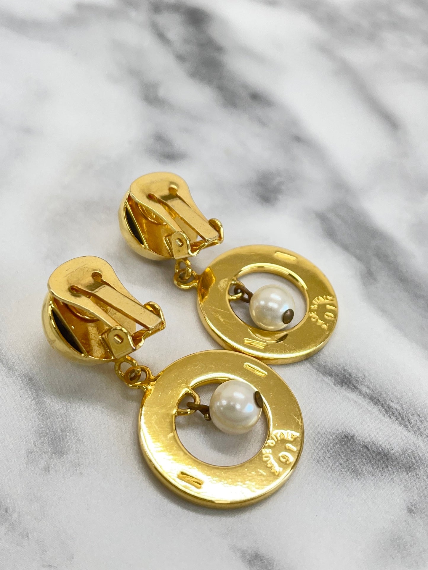 CELINE Logo Circle Earrings Gold vintage old ppx74p