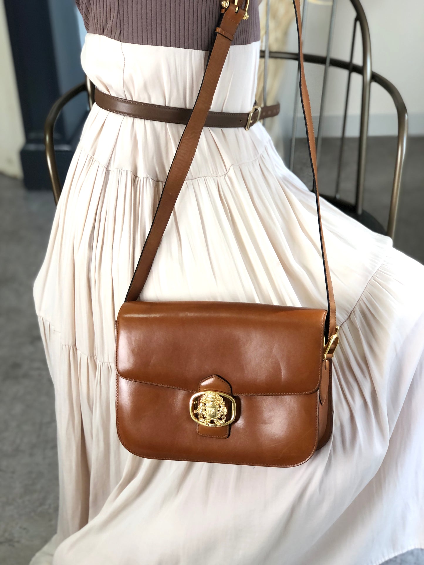 CELINE Emblem Motif Shoulder bag Camel Vintage 4zs7bs