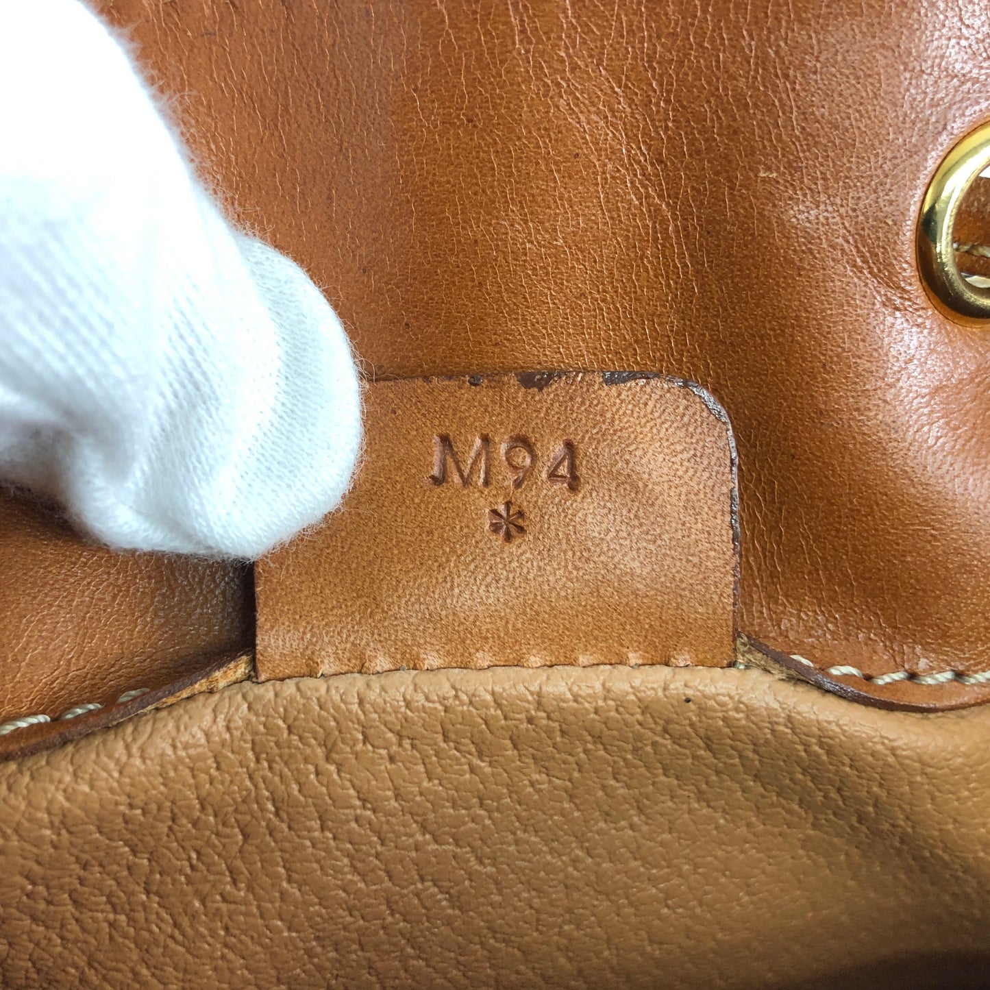 CELINE Macadam Blason Drawstring Shoulder bag Beige Vintage p4favs