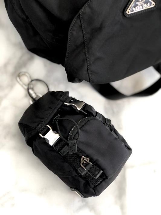 PRADA Triangle logo Backpack type Nylon Keycase Pouch 2TT061 Black Vintage Old e5w63e