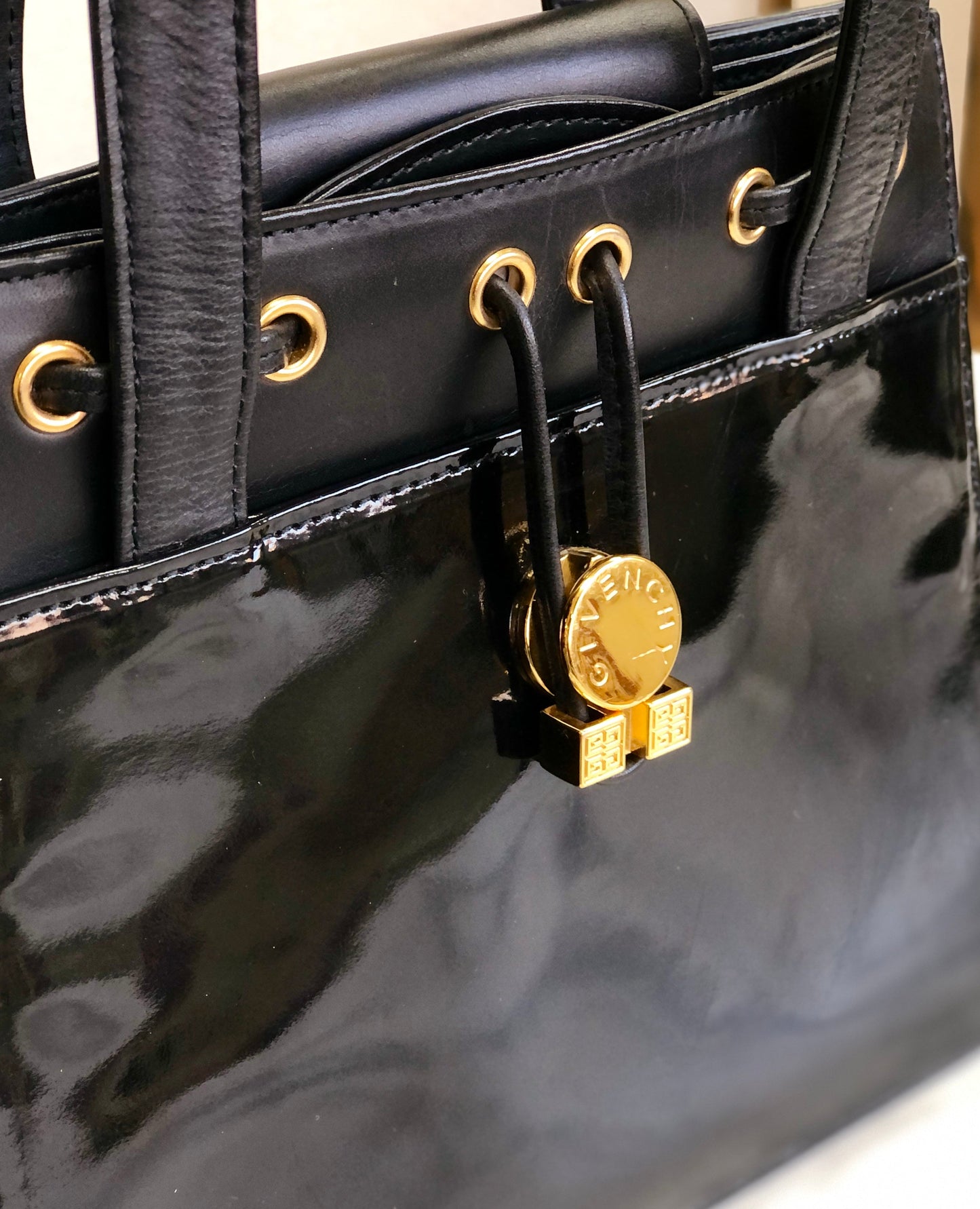 GIVENCHY Logo Patent leather Handbag Black Vintage Old 3458w4