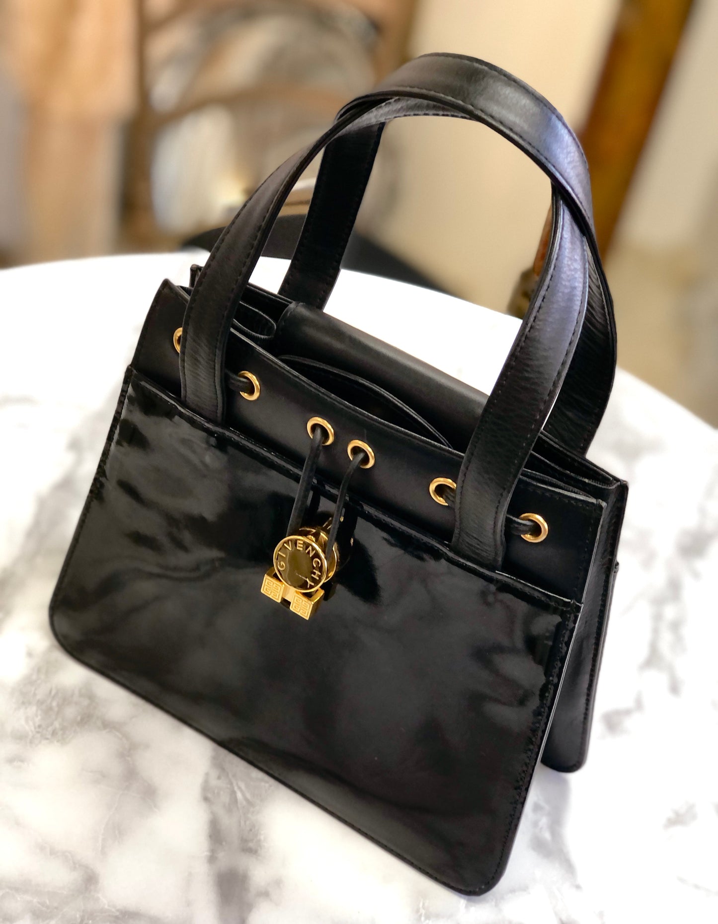 GIVENCHY Logo Patent leather Handbag Black Vintage Old 3458w4