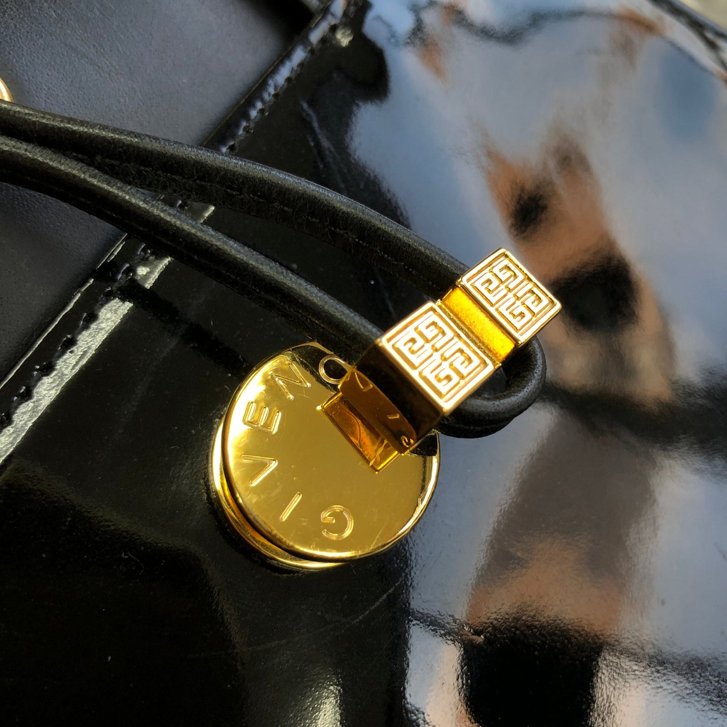 GIVENCHY Logo Patent leather Handbag Black Vintage Old 3458w4