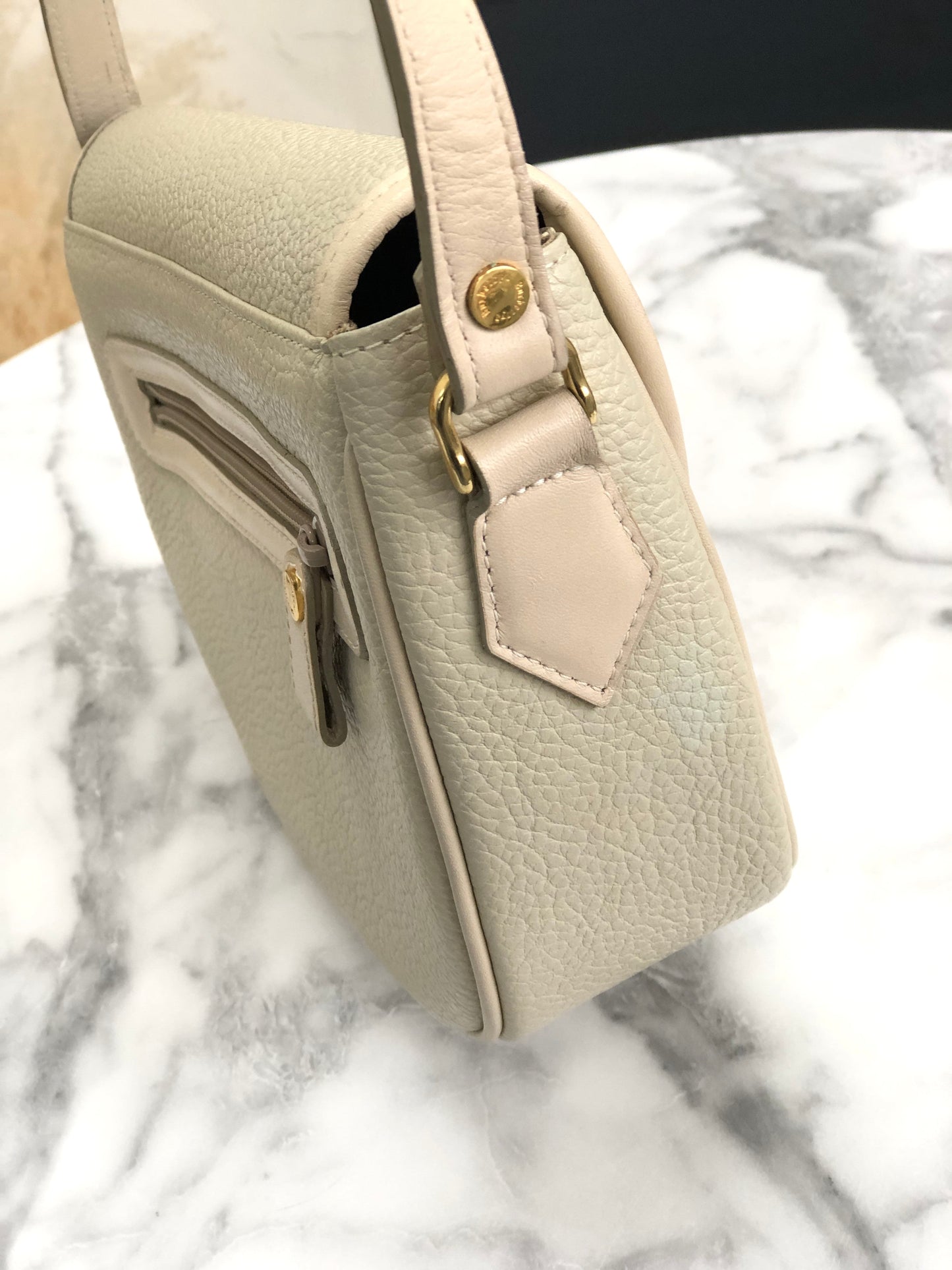 Burberrys logo embossed leather classic check off white Vintage Old 263gt2