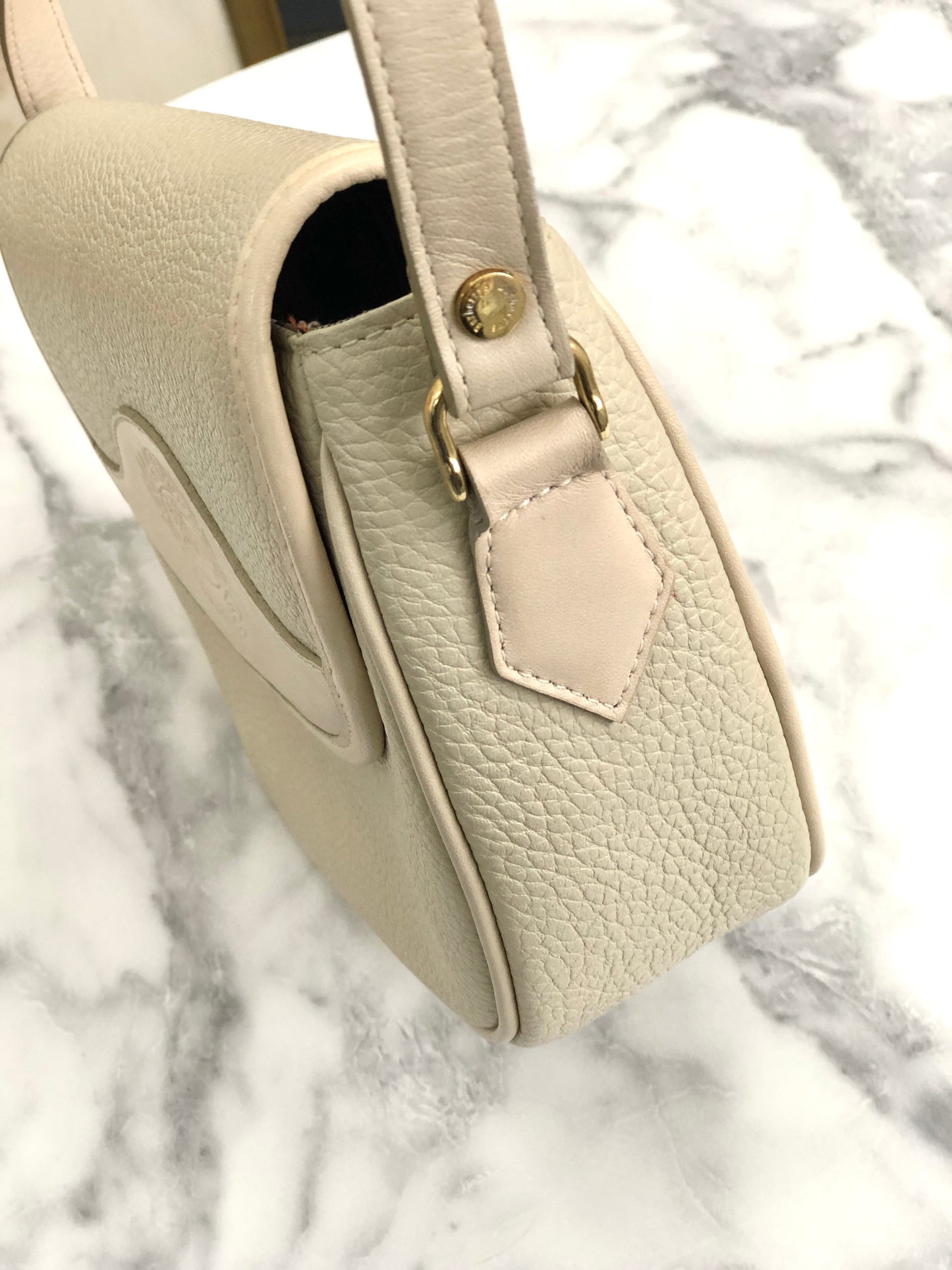 Burberrys logo embossed leather classic check off white Vintage Old 263gt2