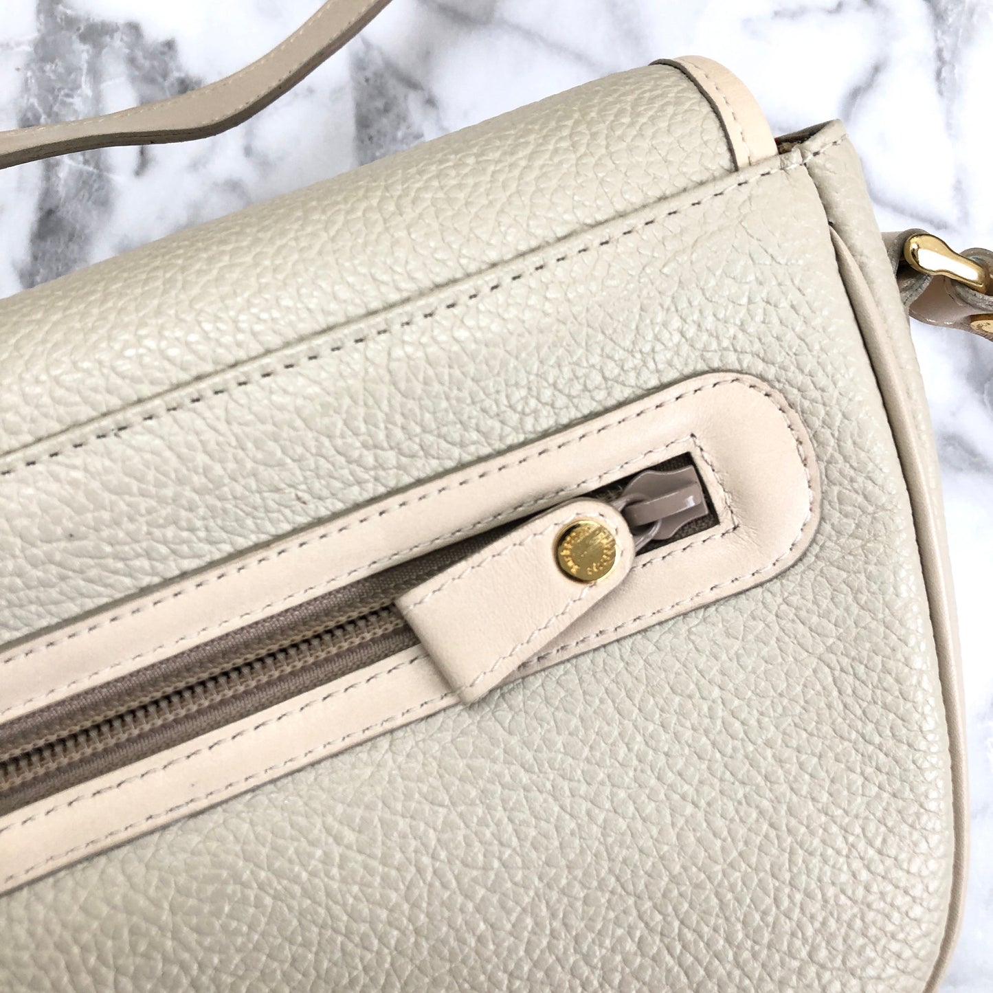 Burberrys logo embossed leather classic check off white Vintage Old 263gt2