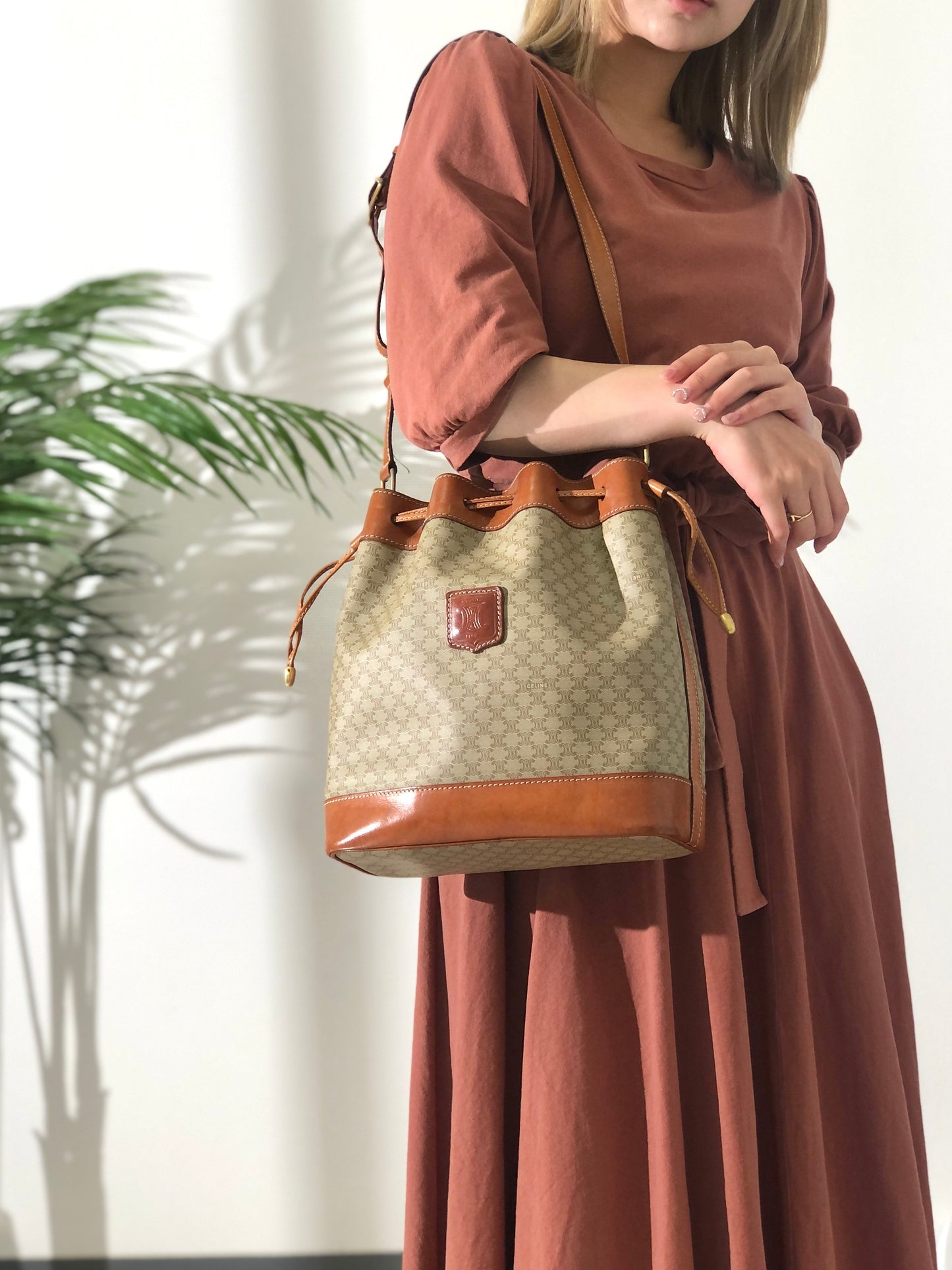 CELINE Macadam Blason Drawstring Bucket Shoulder bag Beige Vintage Old CELINE 8cumcm