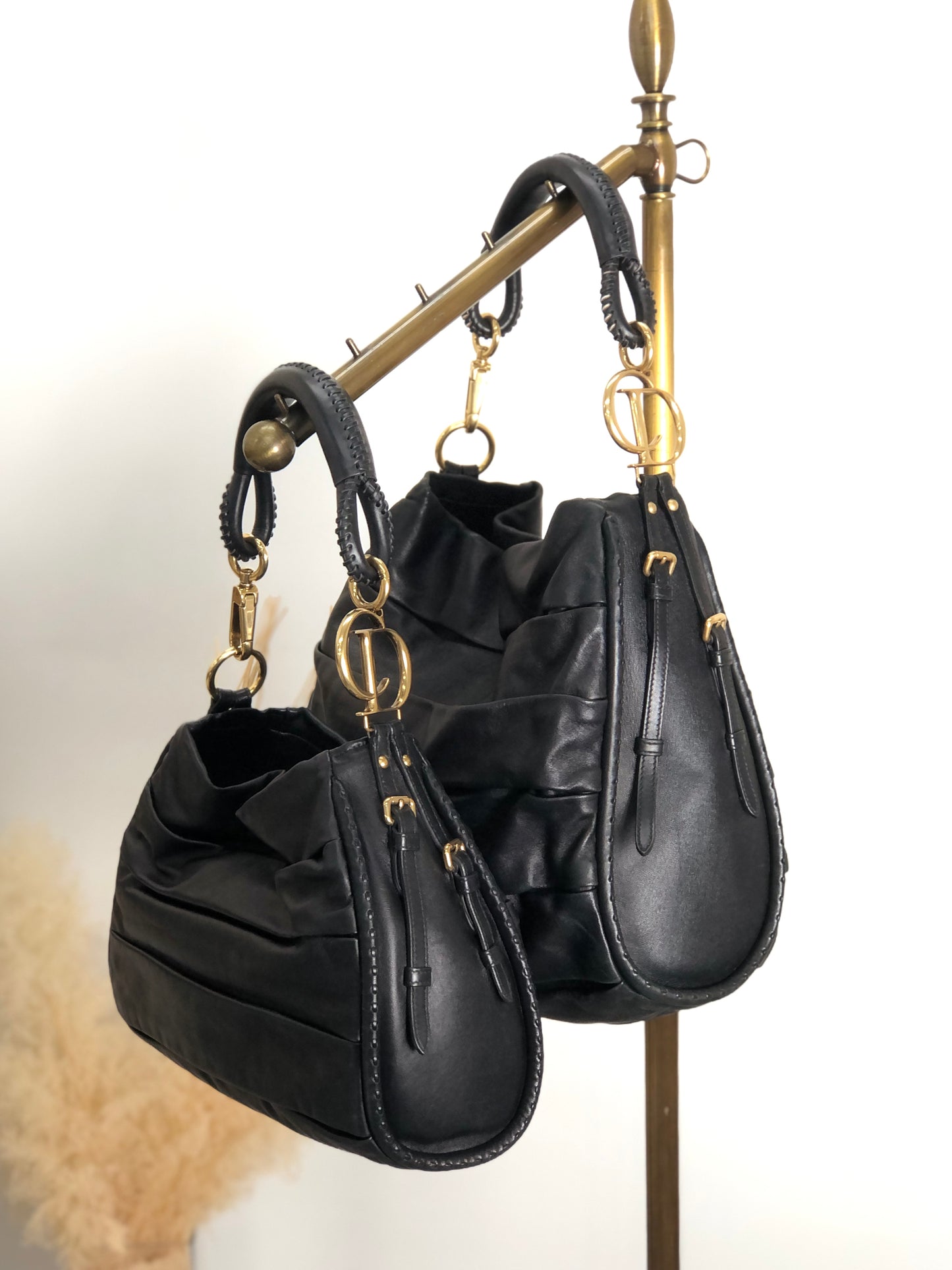 Christian Dior CD Logo Motif Shoulder bag Black Vintage vvdiyc