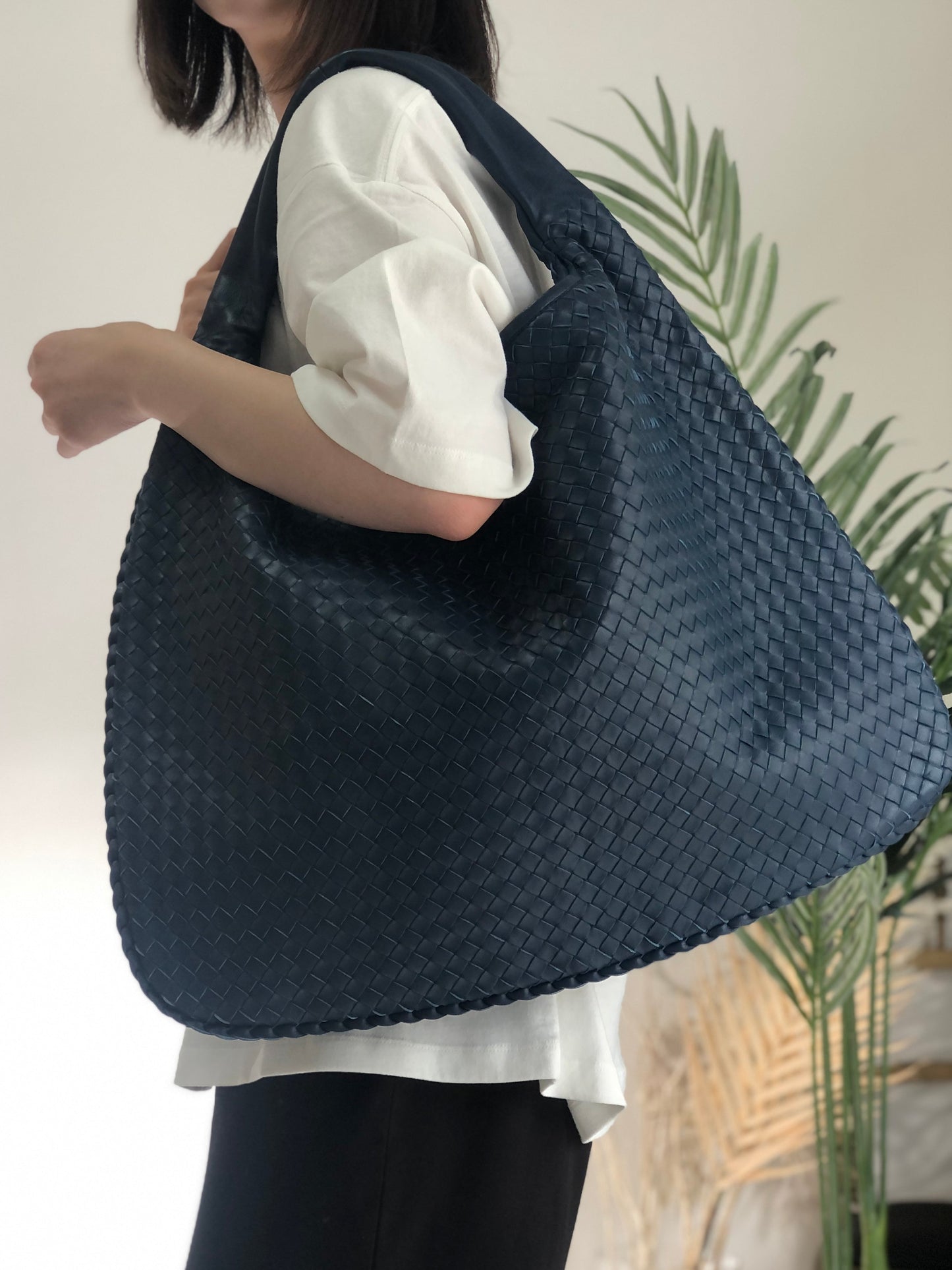 Bottega Veneta Intrecciato 皮革 Hobo 包 藍色 復古 awvey7