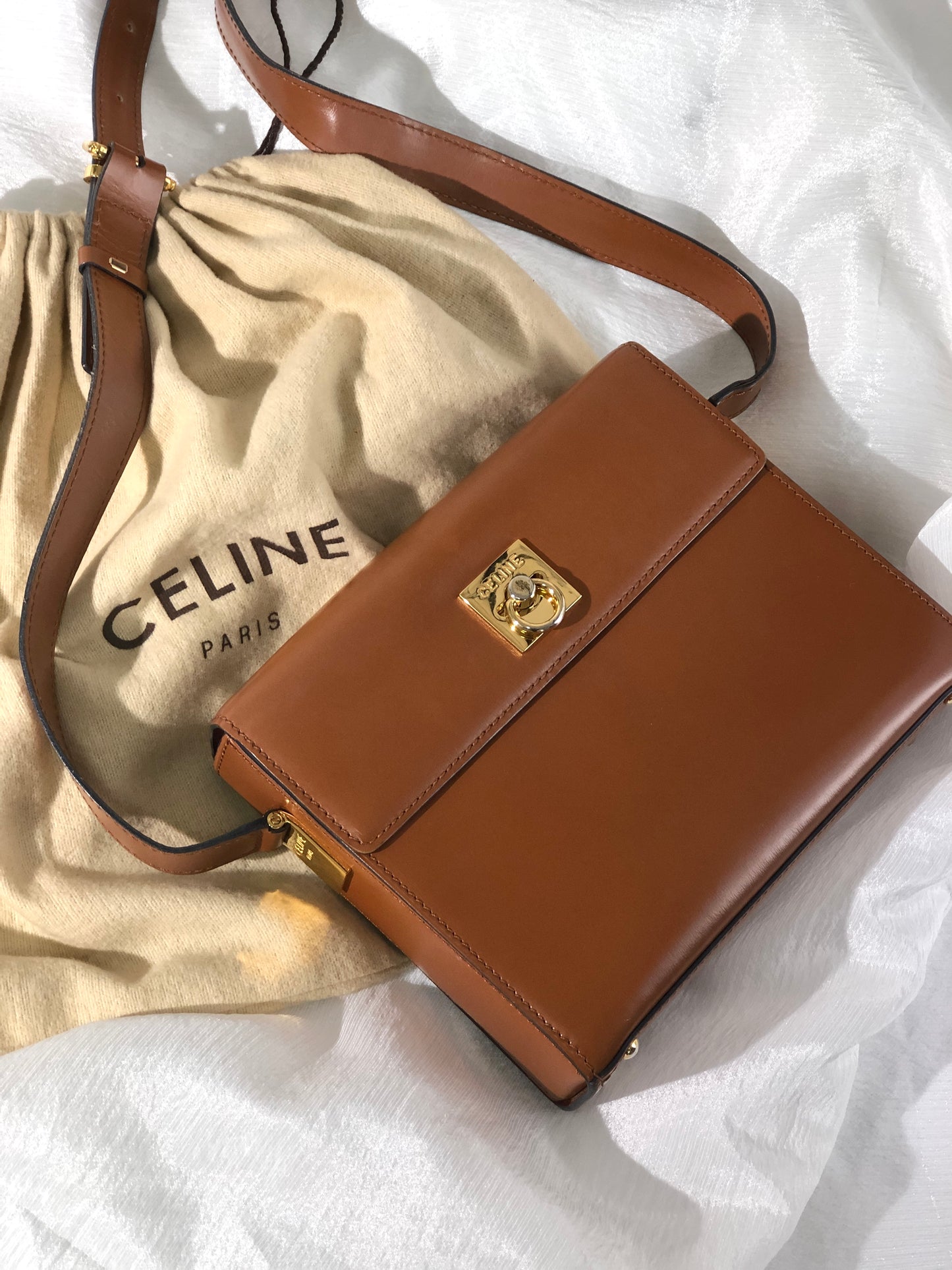 CELINE Logo Gancini 皮革 Box 單肩包 駝色 Vintage Old Celine ekrsvz