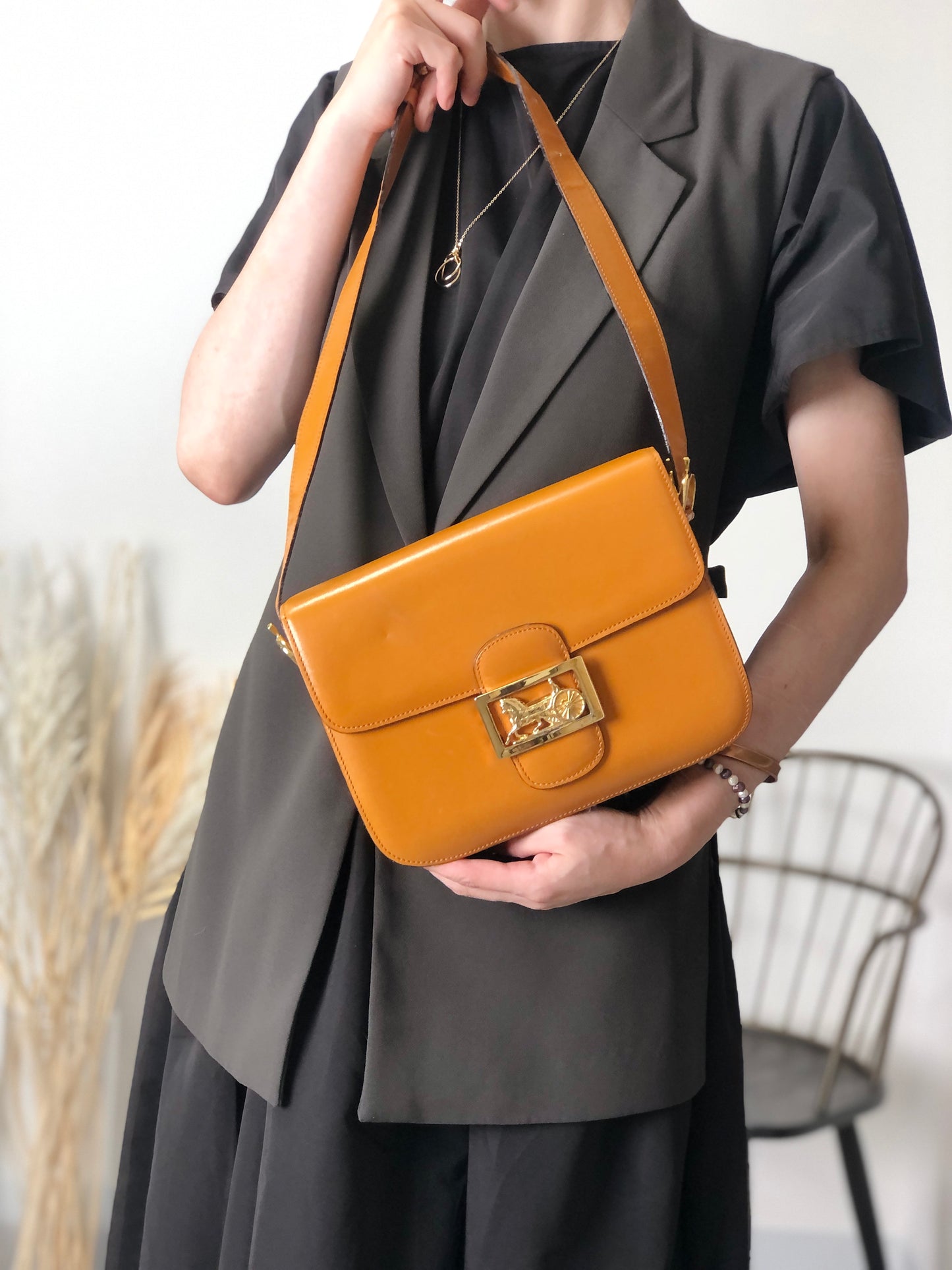 CELINE Horse Carriage Shoulder bag Camel Vintage uv4ggf