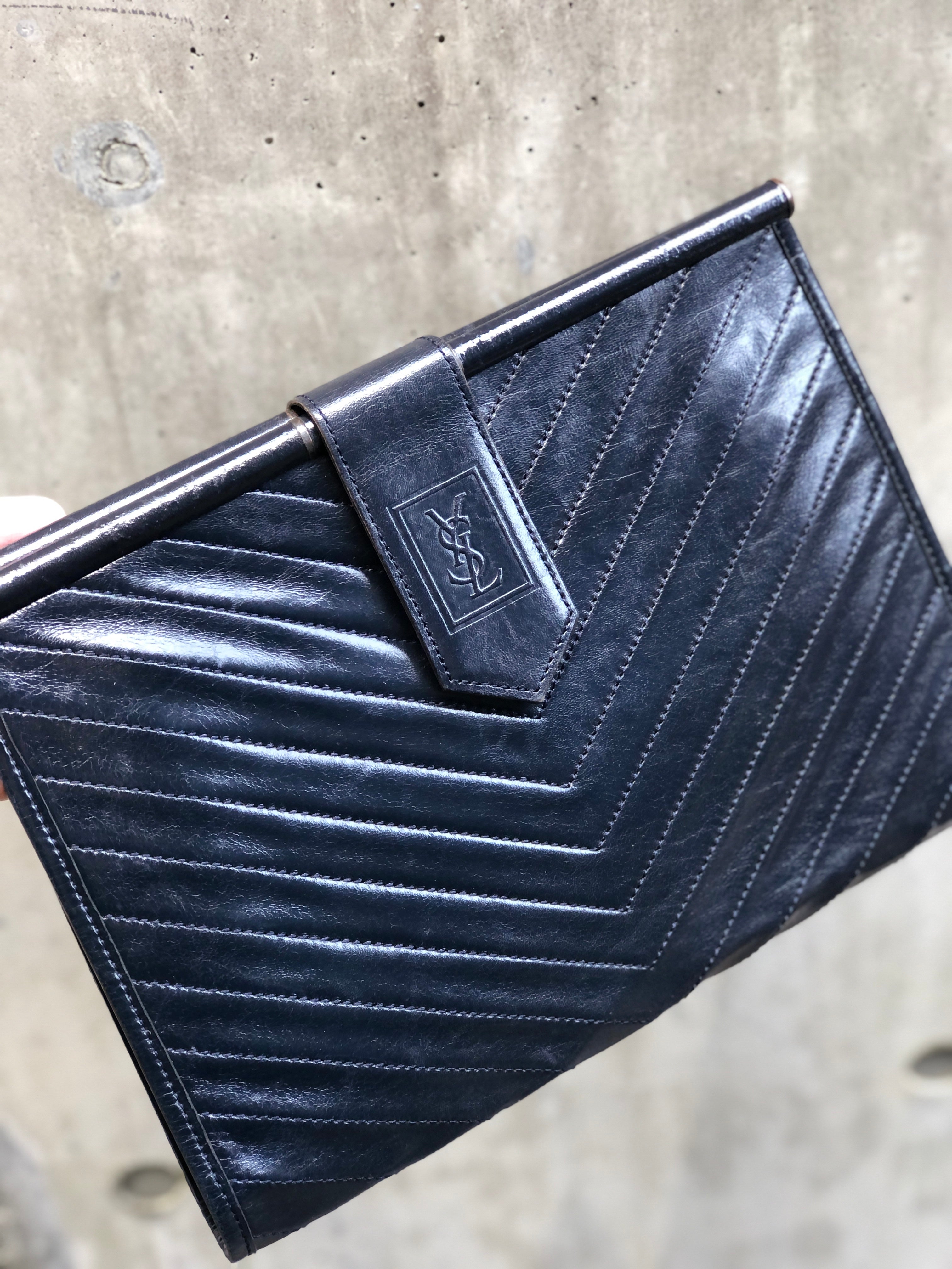 Auth Yves Saint Laurent Clutch Bag Handbag Black Vintage Chevron