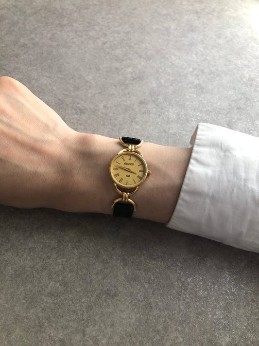 GUCCI Logo Quartz Watch Gold 6000L Vintage c25zxe