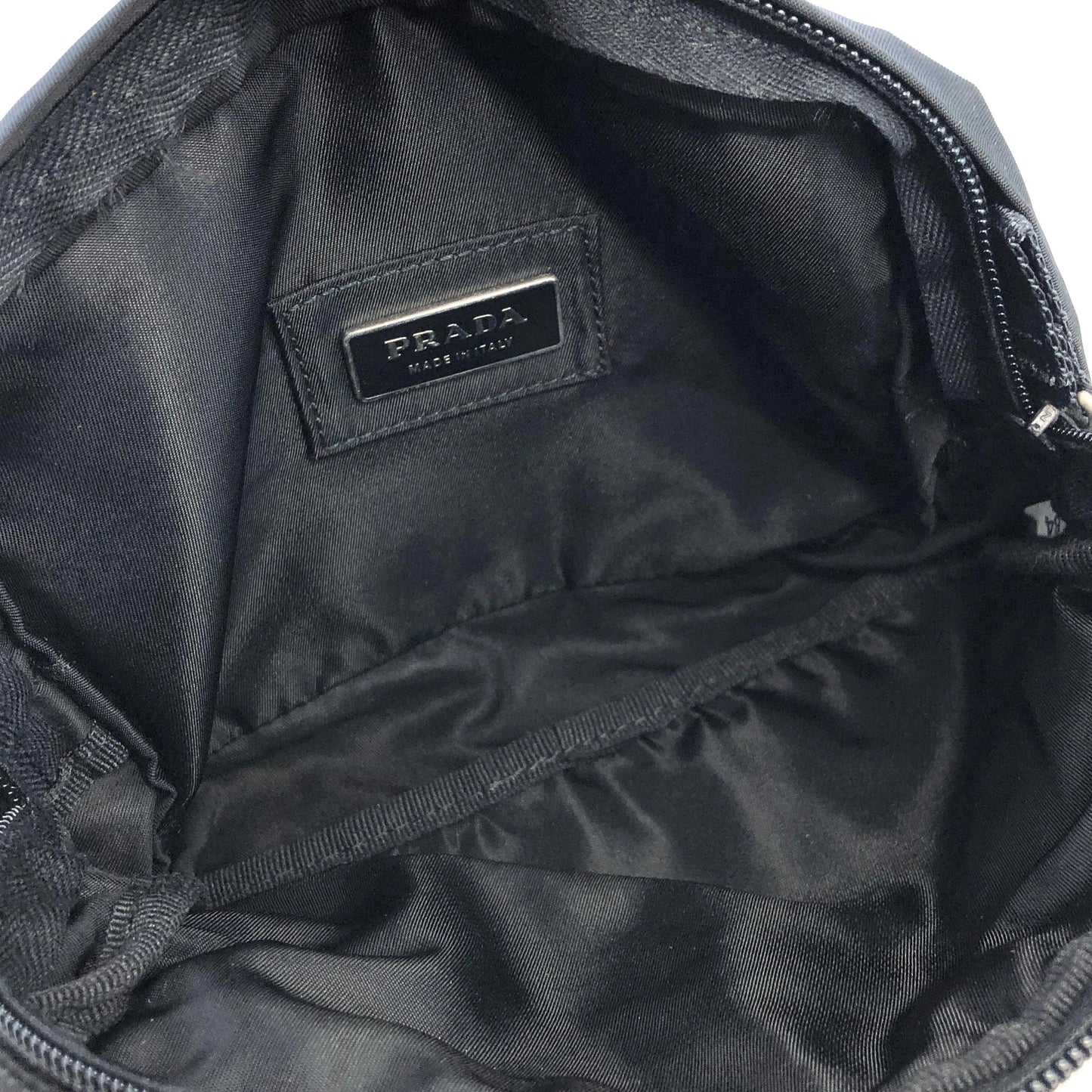 PRADA Triangle Logo Nylon Belt bag Sling bag Black Vintage 4csne8