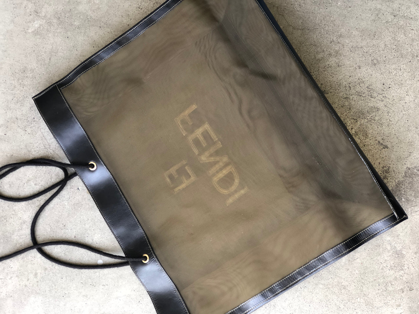 FENDI 標誌網格方形大號托特包黑色復古舊款 rcvsmr