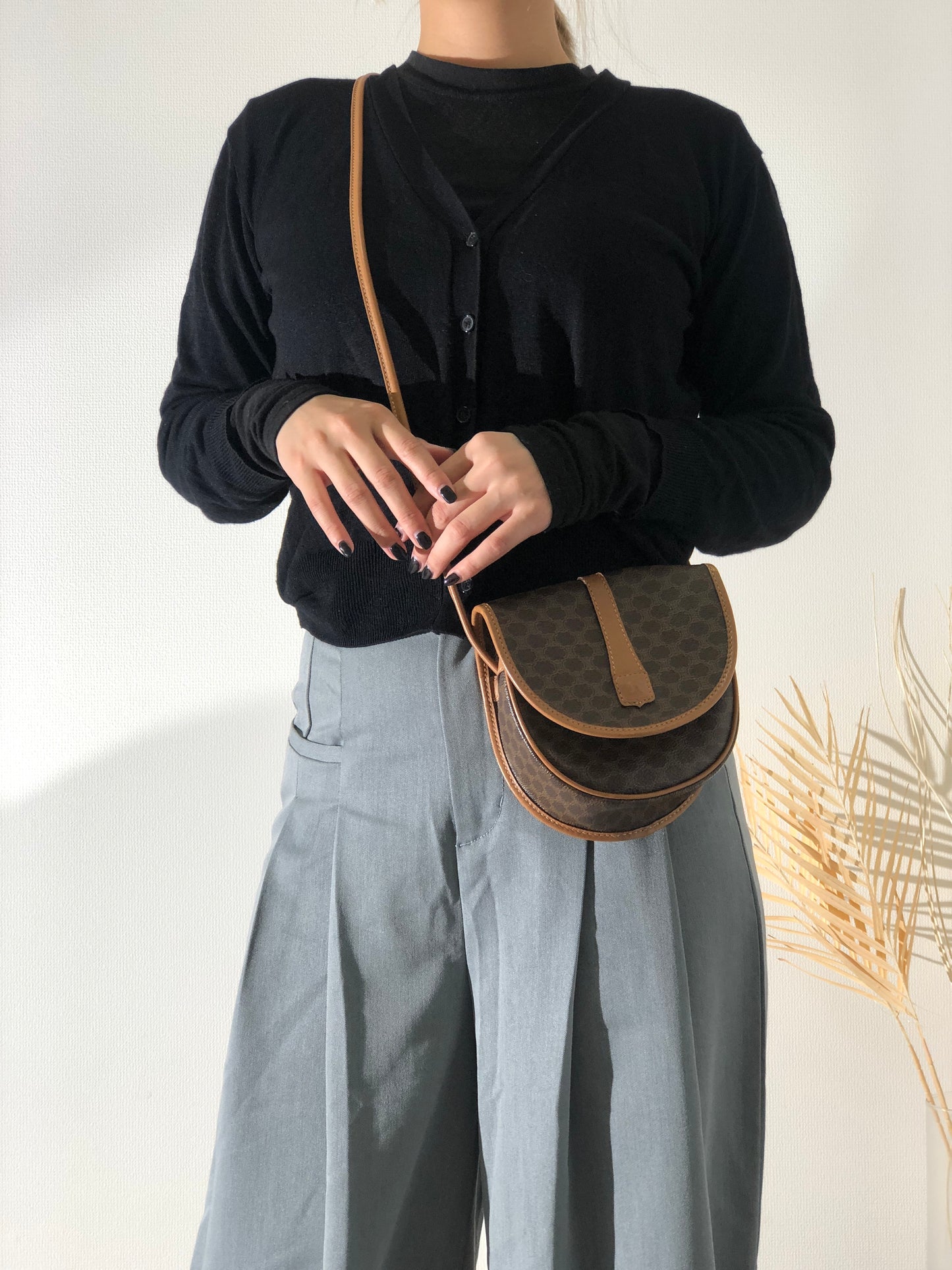 CELINE Macadam Blason Logo Round Macadam PVC Leather Small Shoulder bag Brown Vintage uvtx7g
