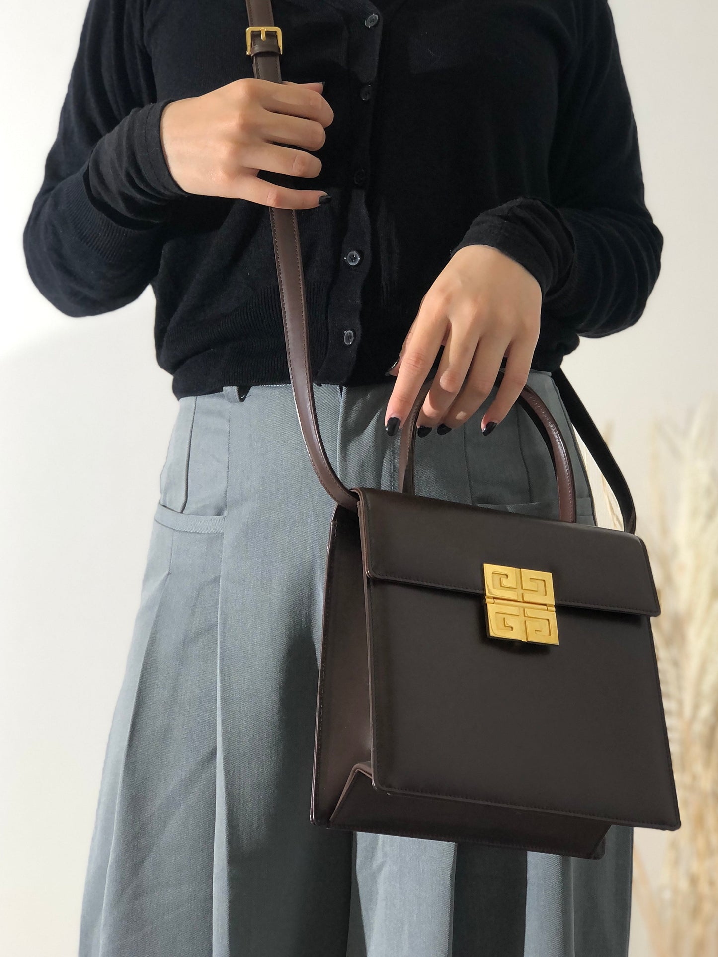 GIVENCHY 標誌手袋單肩包棕色復古舊 f6u5eu