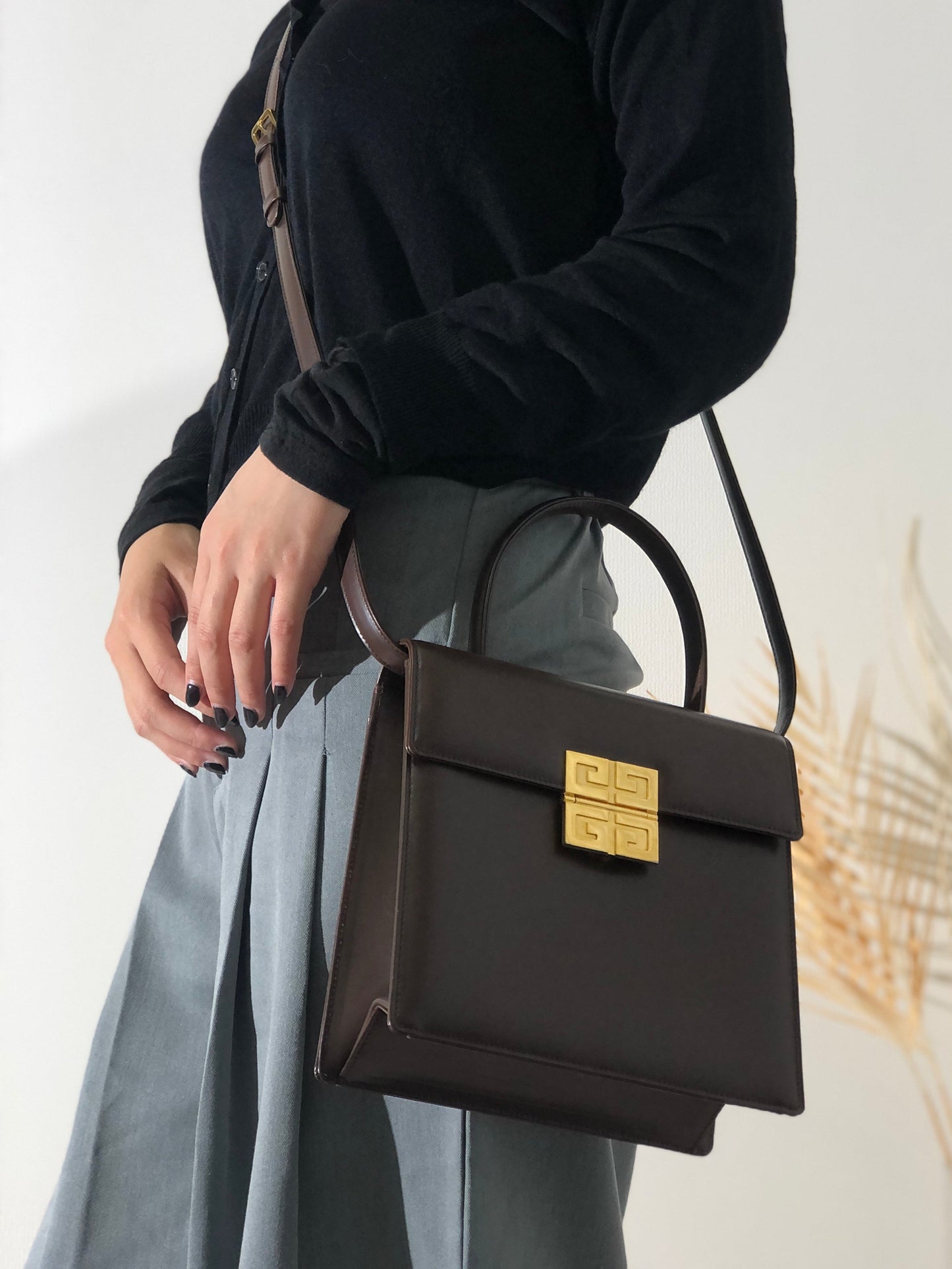 GIVENCHY 標誌手袋單肩包棕色復古舊 f6u5eu
