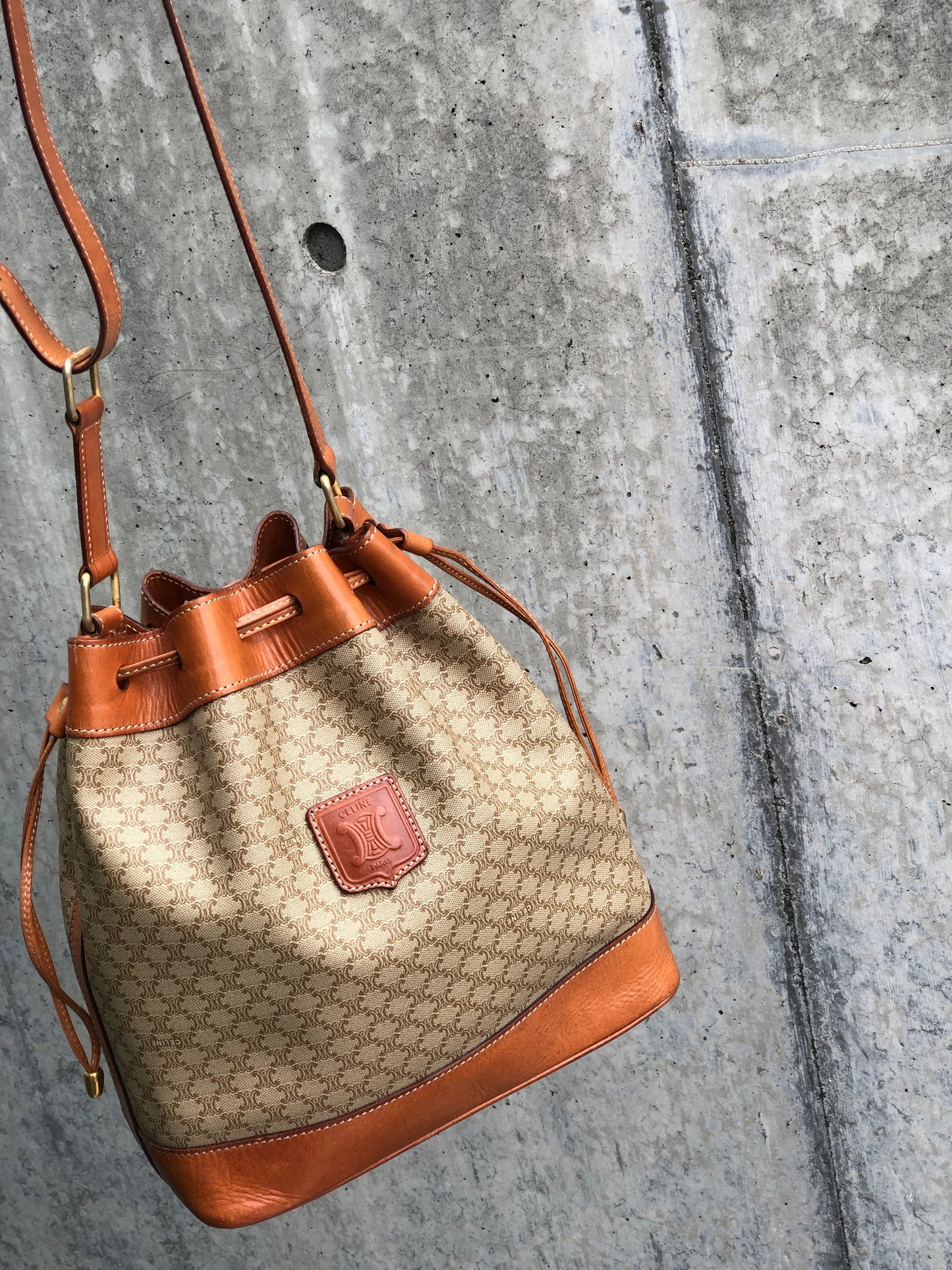CELINE Macadam Blason Drawstring Shoulder bag Beige Vintage Old Celine zn4s43