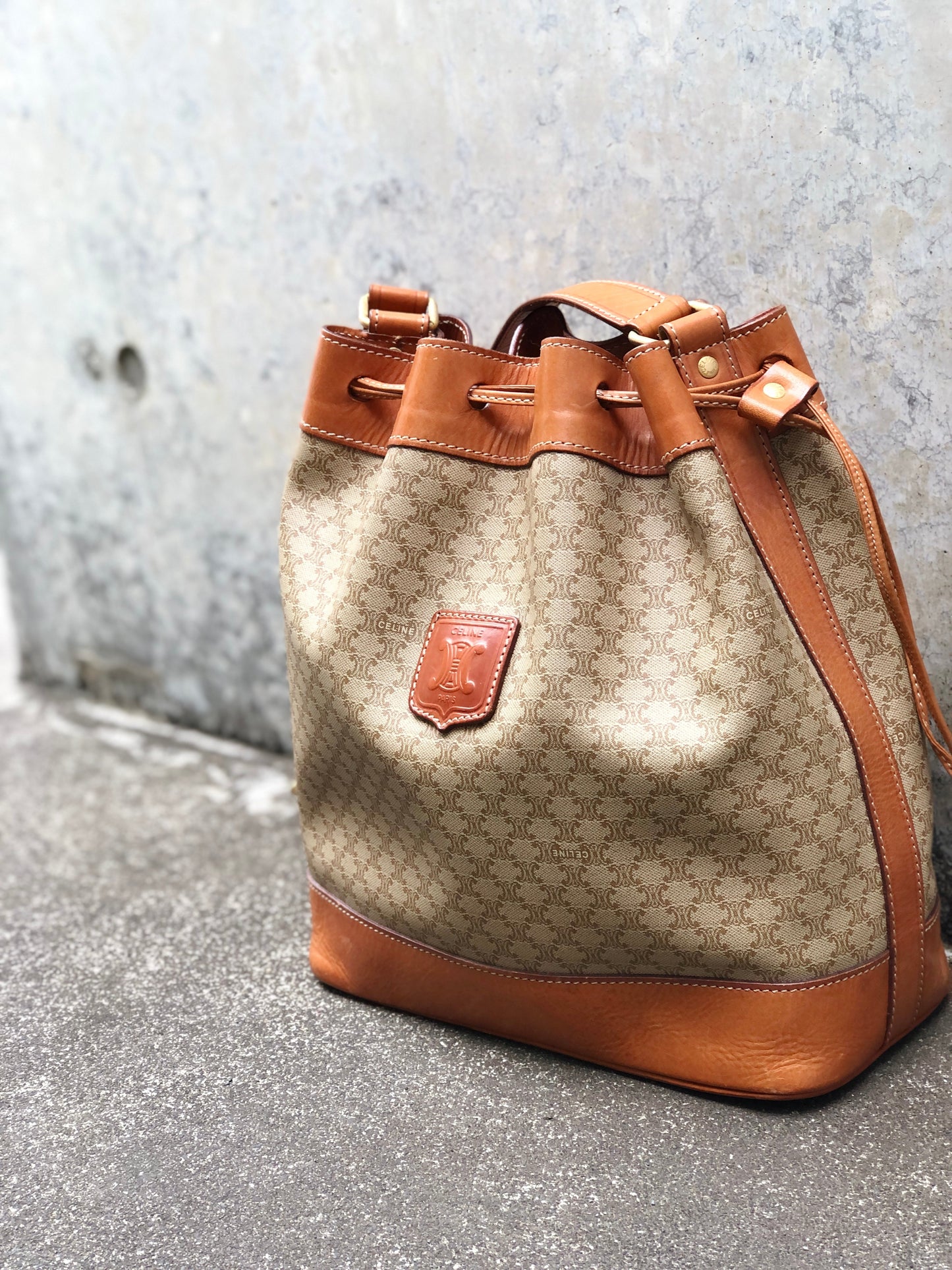CELINE Macadam Blason Drawstring Shoulder bag Beige Vintage Old Celine zn4s43