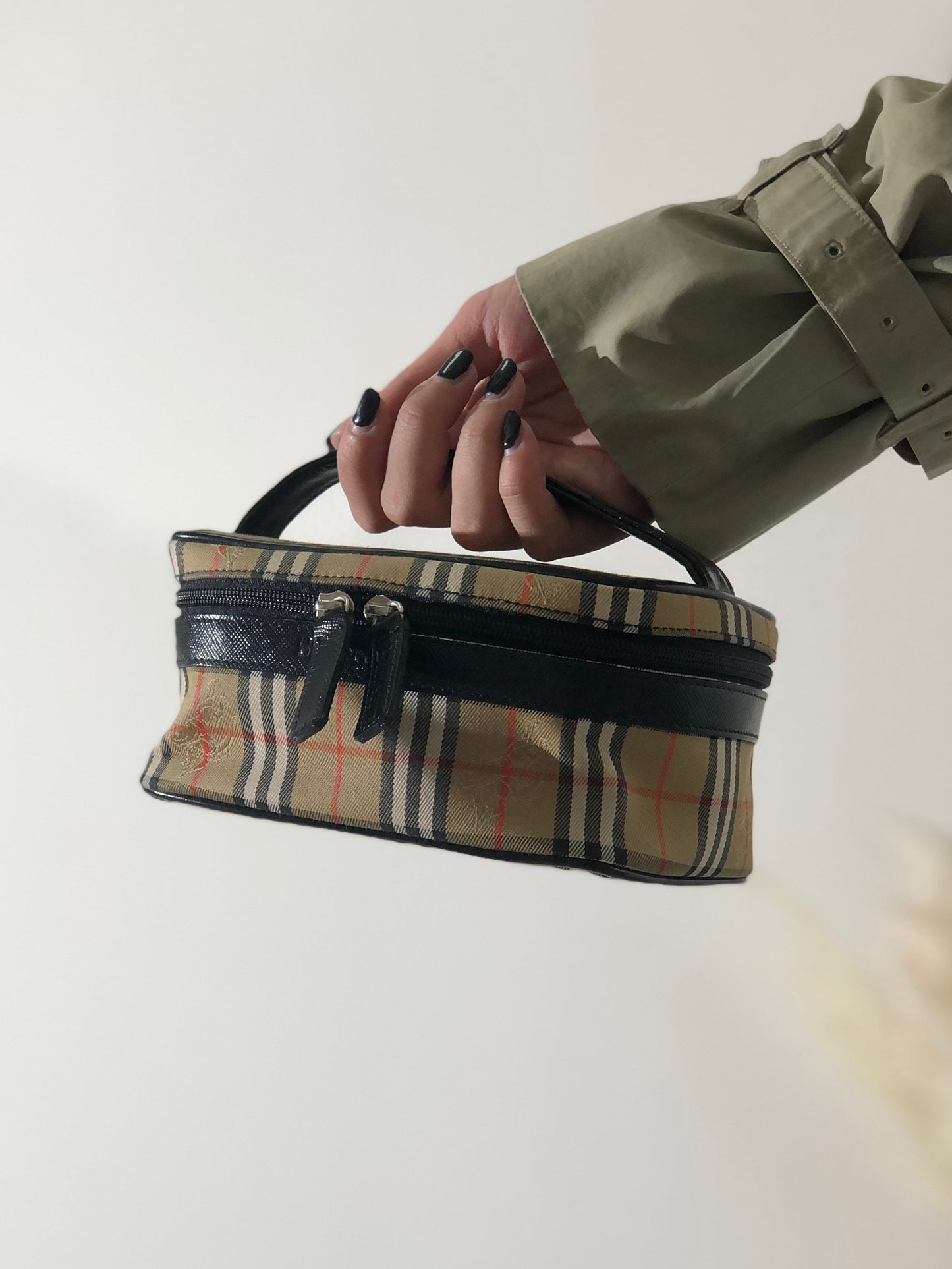 BURBERRY Classic check Fabric Small Vanity bag Cosmetic pouch Handbag Beige Vintage Old bpnn8u