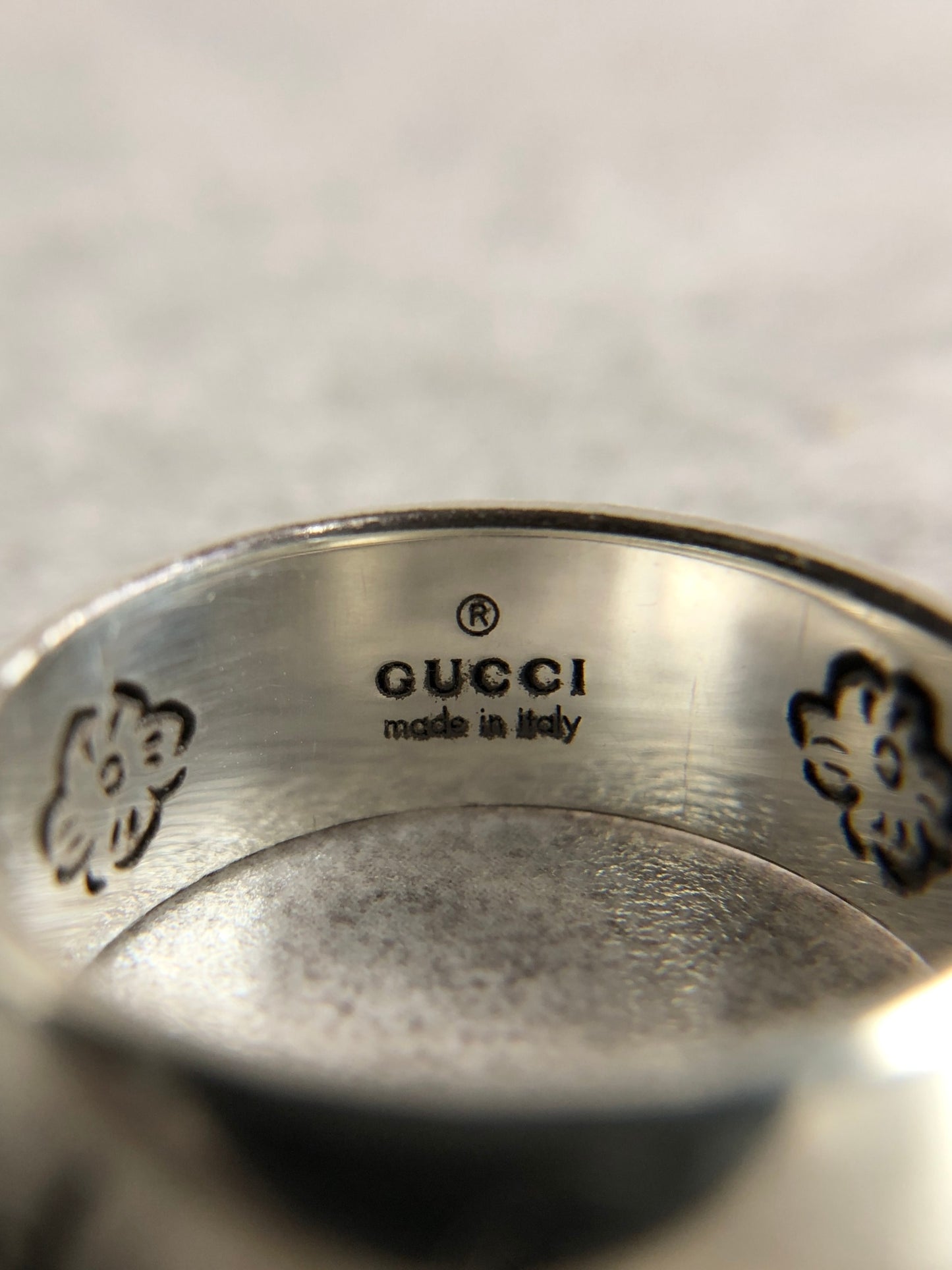 GUCCI Silver Blind For Love Ring Vintage bv4c3r