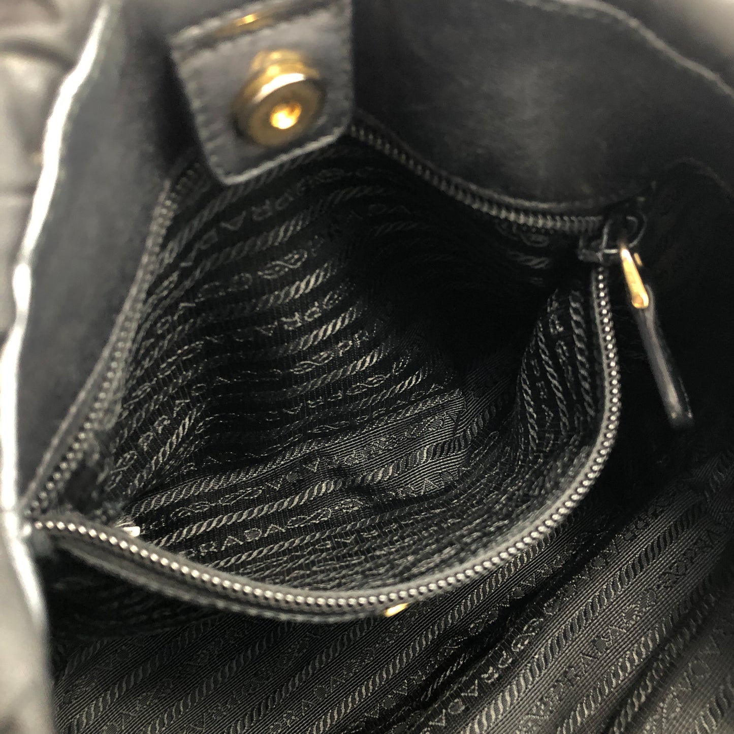 PRADA Logo Nylon Leather Shirring Handbag Black Vintage xwztuy